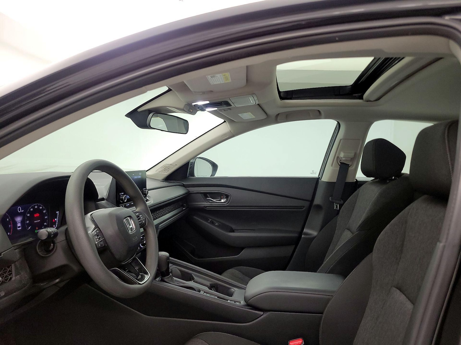 Sunroof(s) & Overhead Airbags