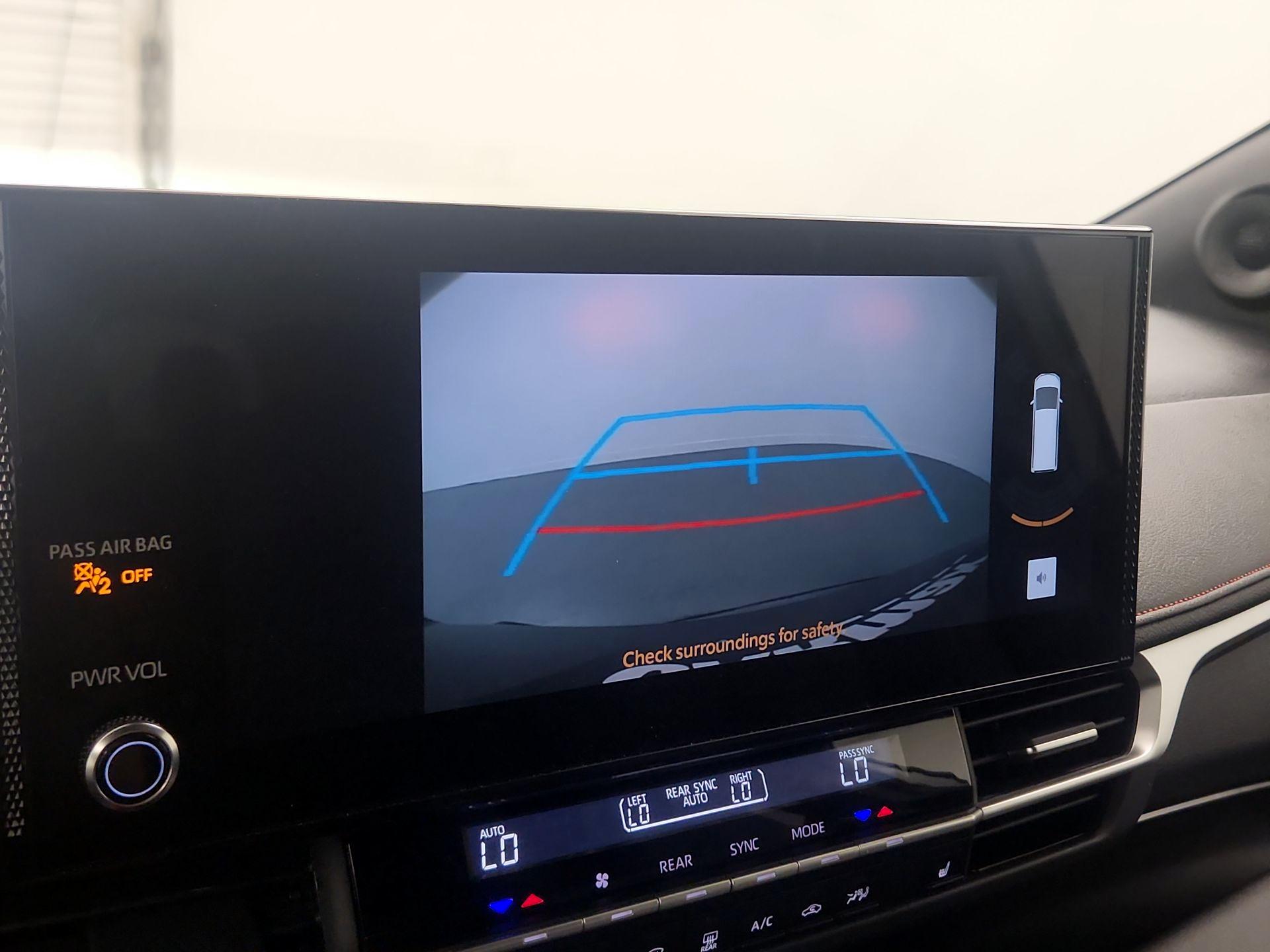 Thumbnail: 2026 Toyota Sienna - 14