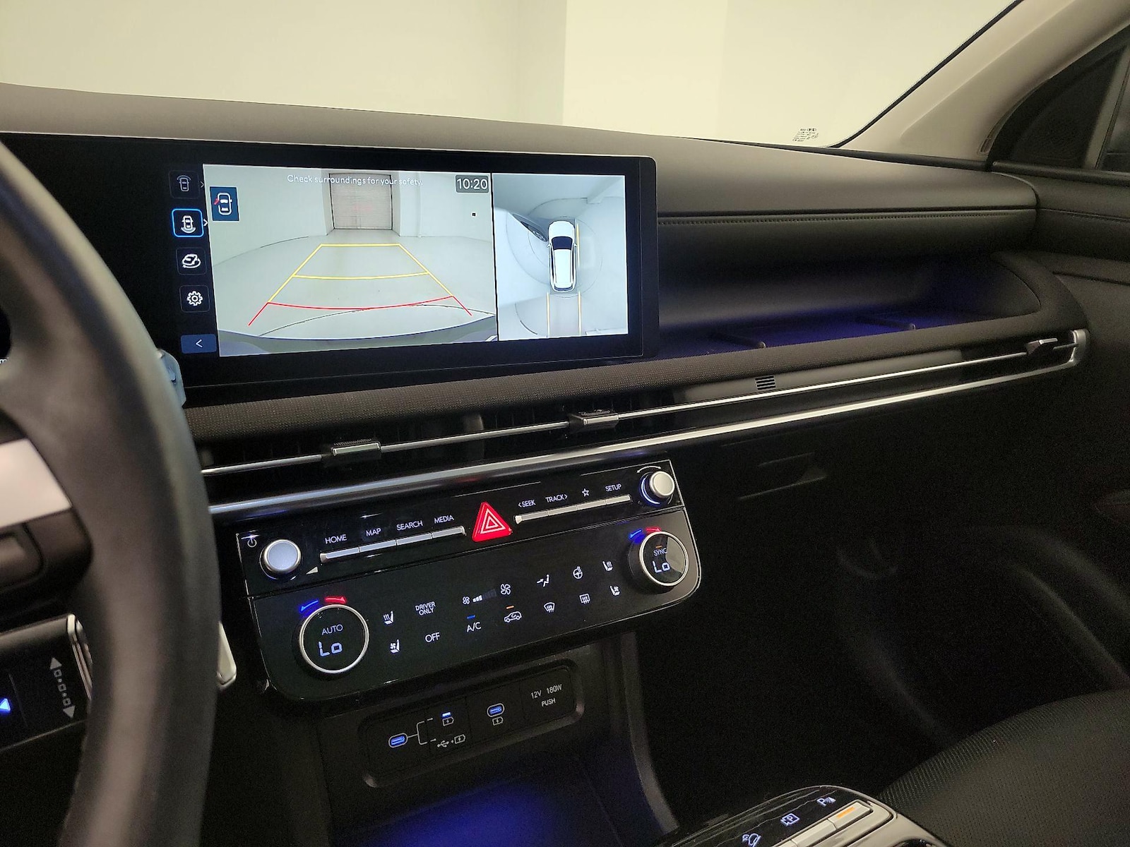 2025 Hyundai Tucson Limited - Photo 16