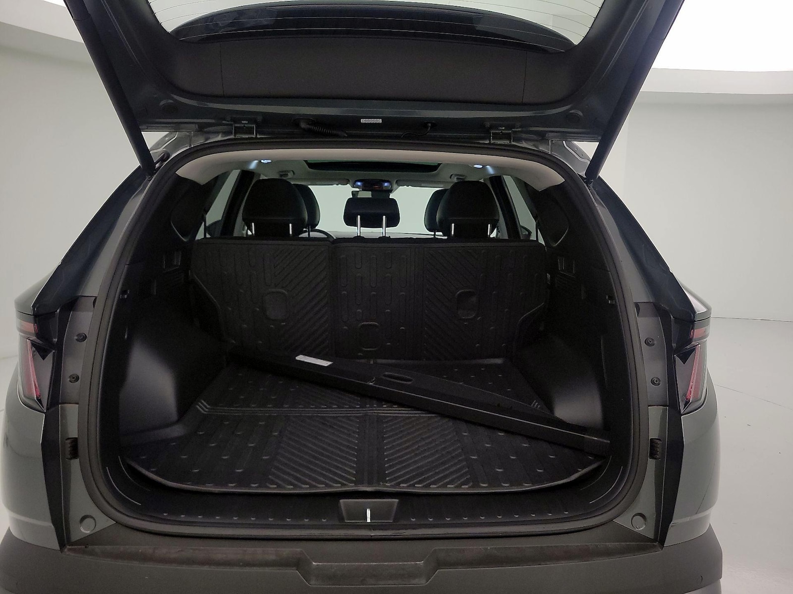 2025 Hyundai Tucson Limited - Photo 23
