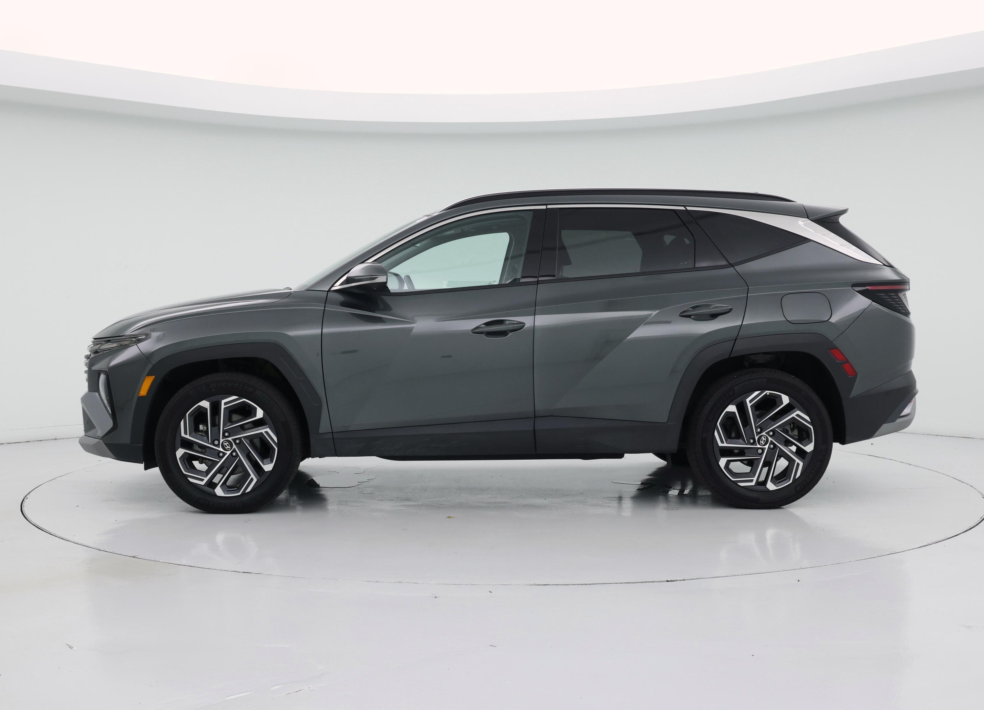 Thumbnail: 2025 Hyundai Tucson - 3