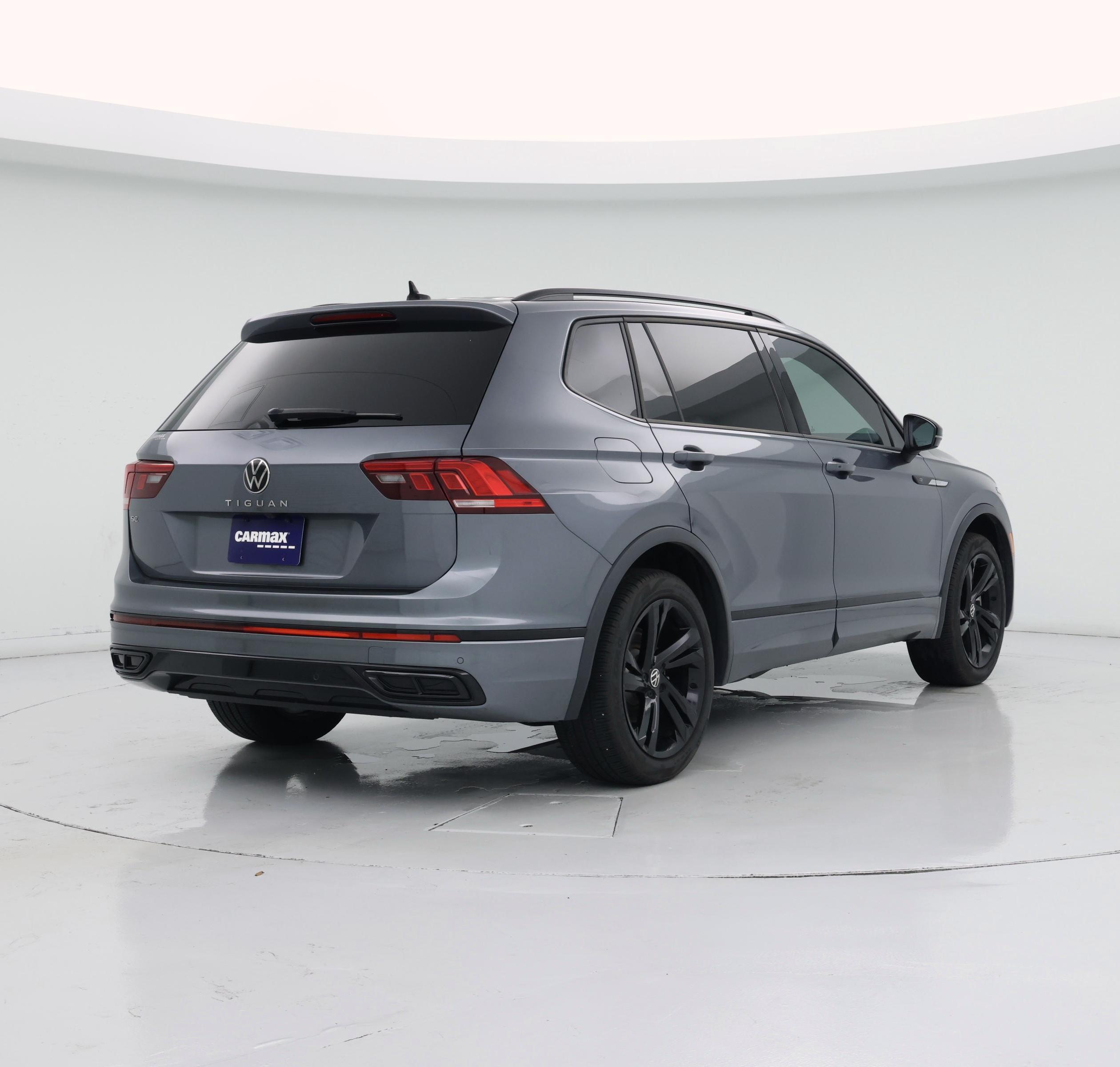 Thumbnail: 2024 Volkswagen Tiguan - 8