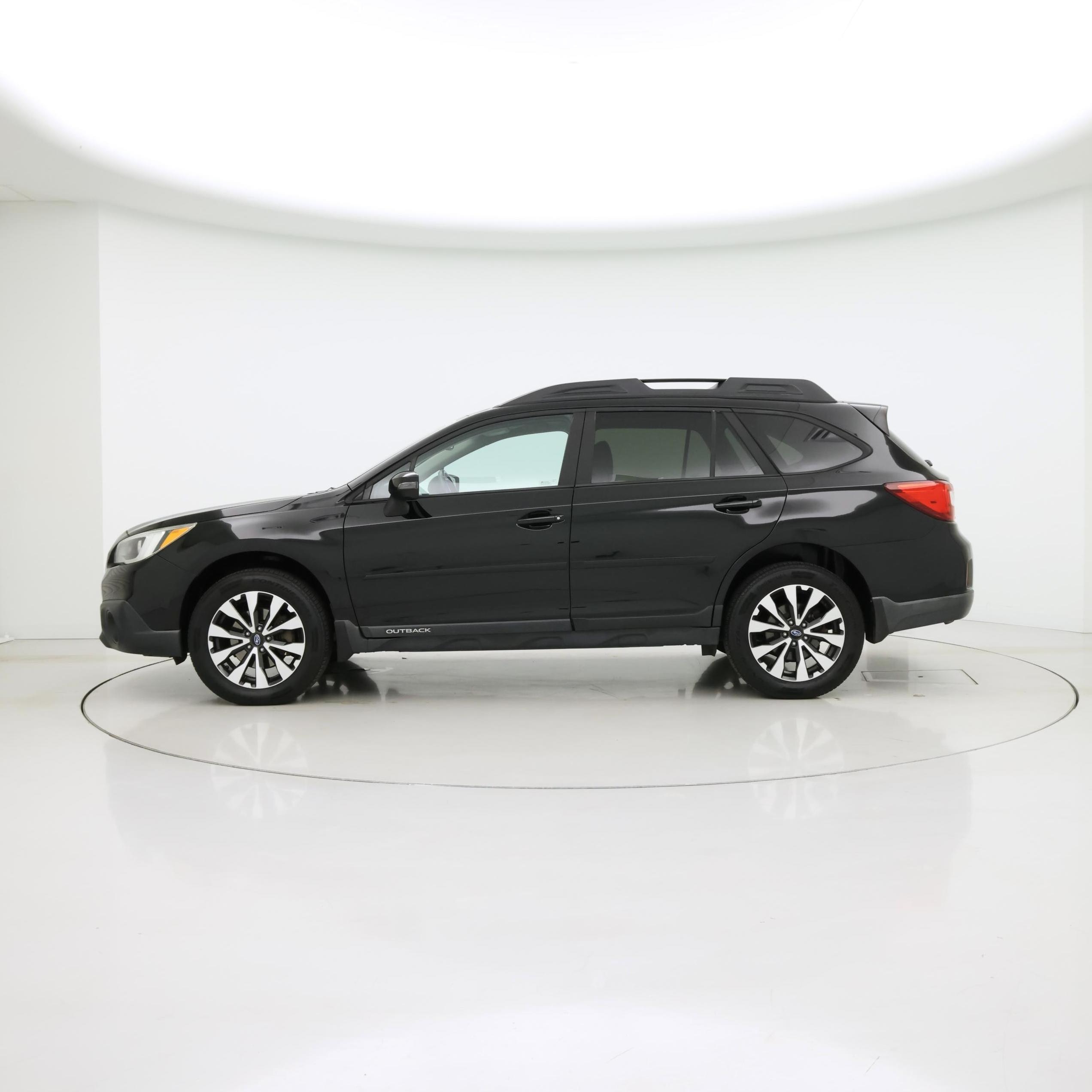 Thumbnail: 2016 Subaru Outback - 3