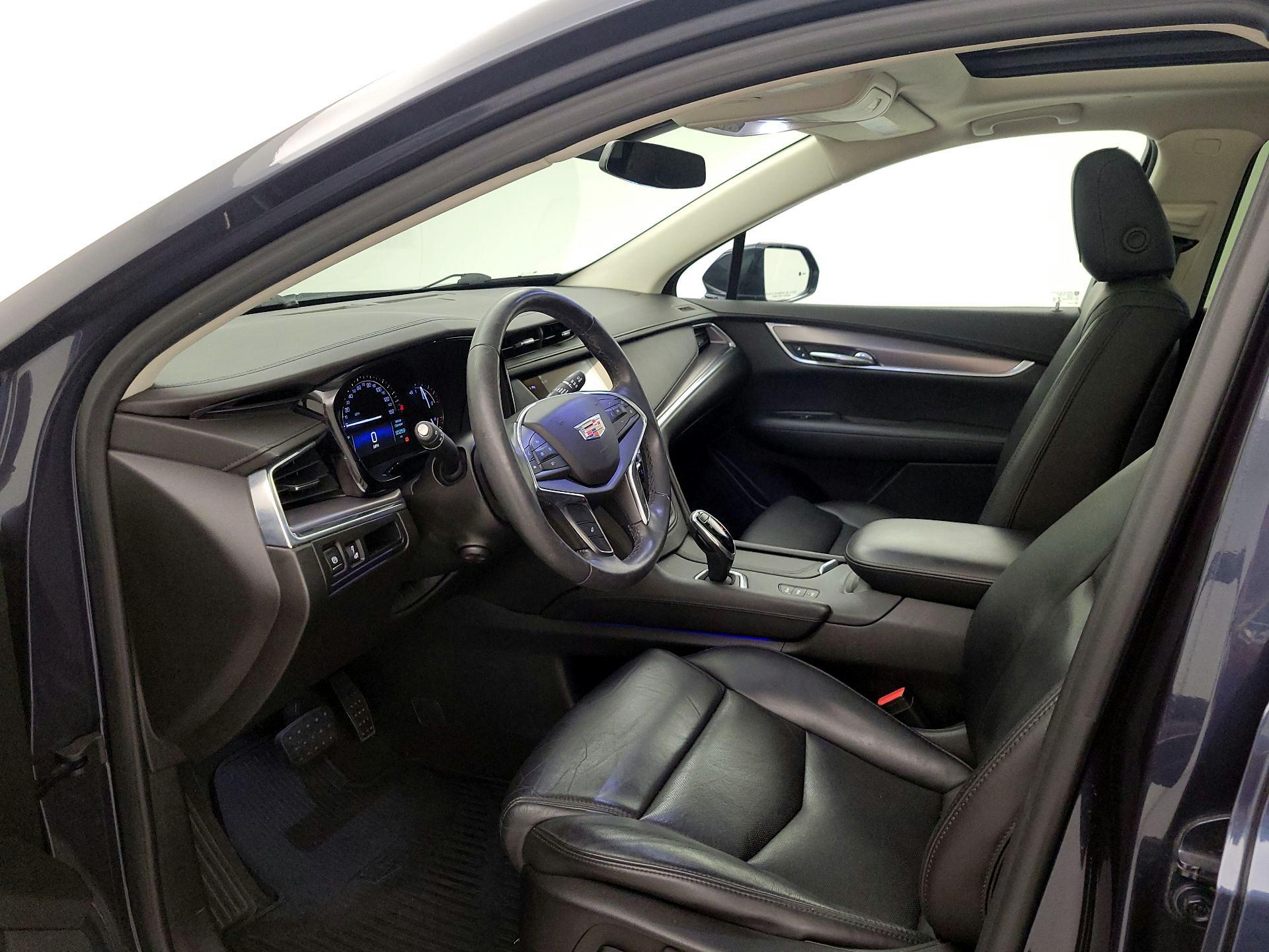 Thumbnail: 2018 Cadillac XT5 - 11