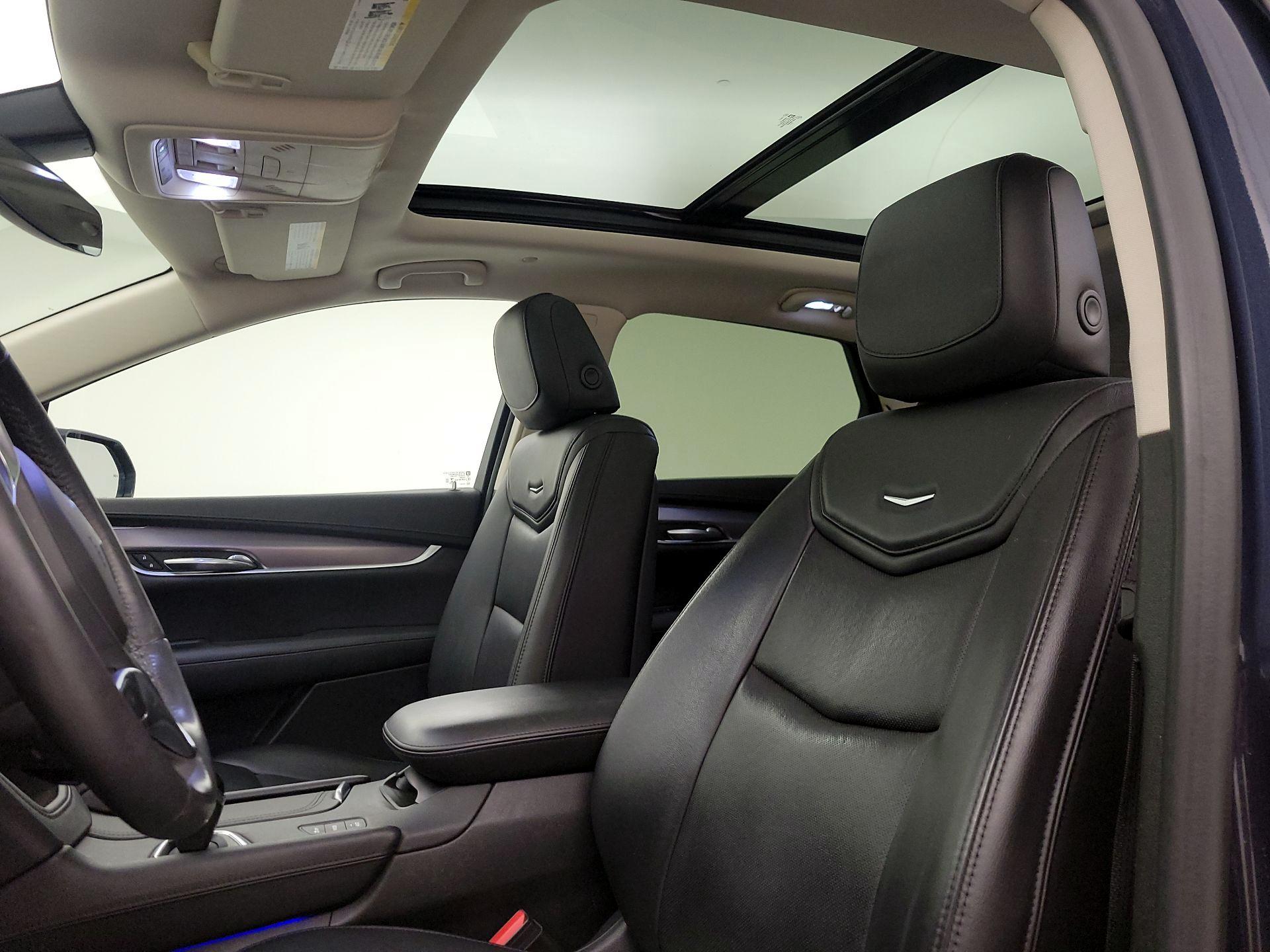 Thumbnail: 2018 Cadillac XT5 - 19