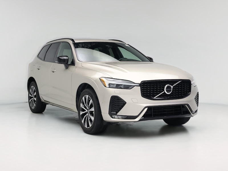 2024 Volvo XC60 B5 Plus Dark Theme