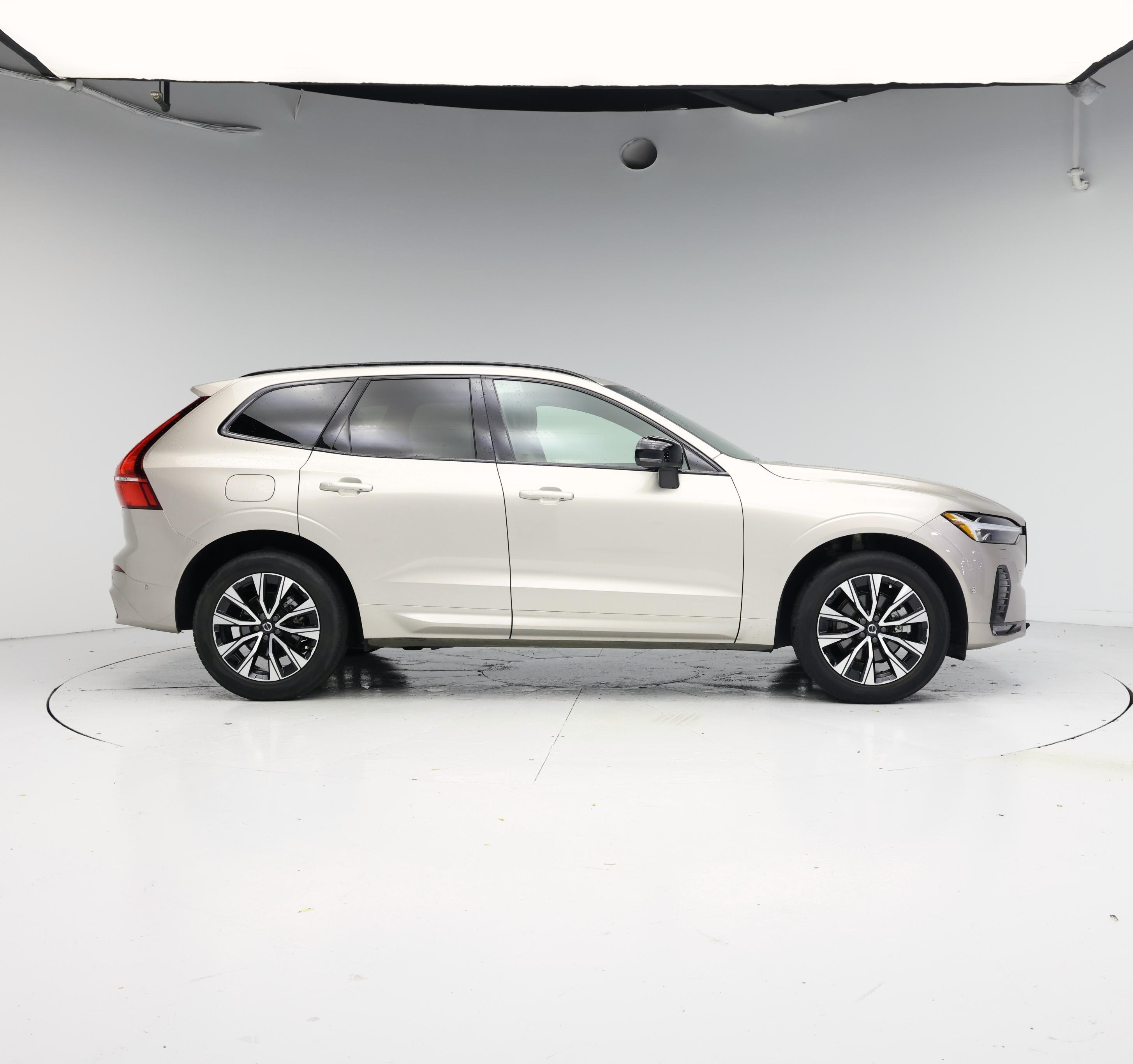 Thumbnail: 2024 Volvo XC60 - 7