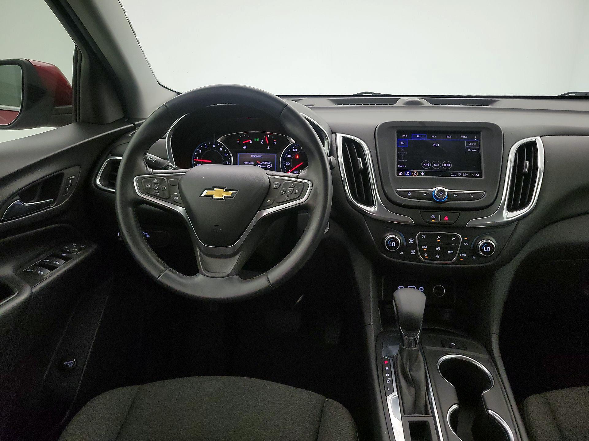 Thumbnail: 2022 Chevrolet Equinox - 10