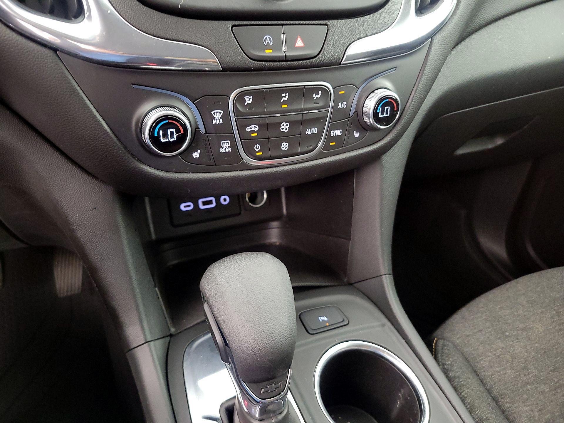 Thumbnail: 2022 Chevrolet Equinox - 16