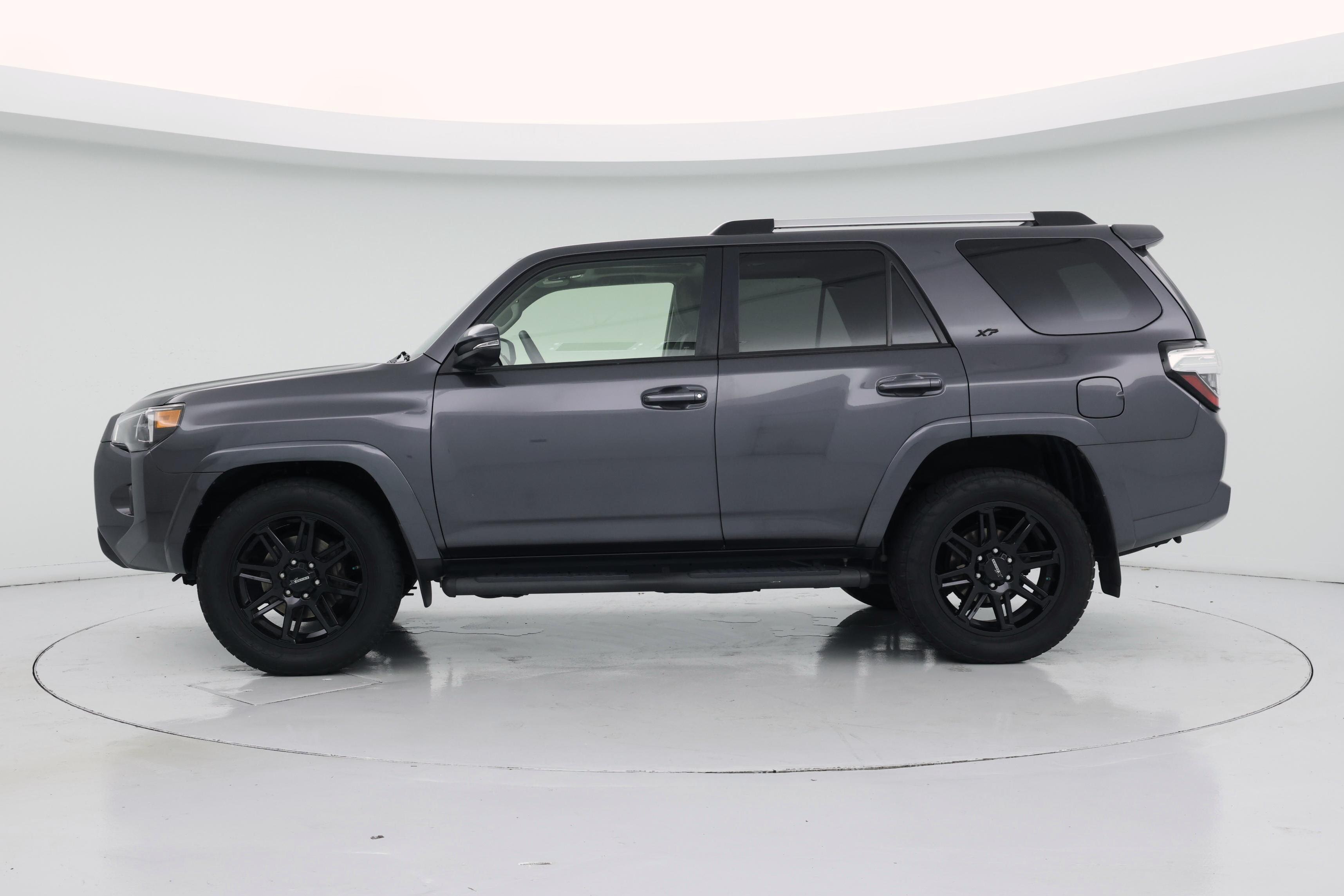 Thumbnail: 2022 Toyota 4Runner - 3