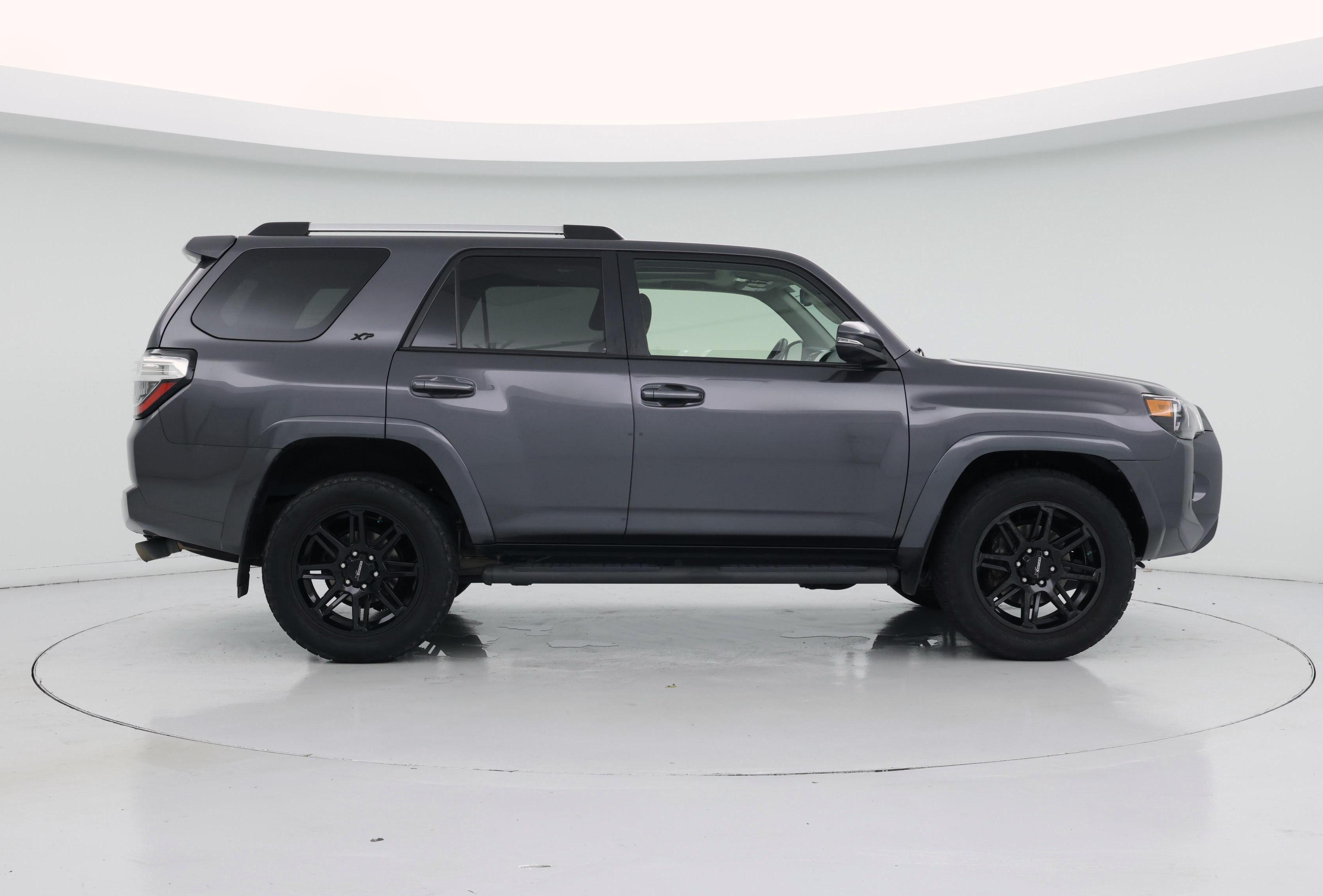 Thumbnail: 2022 Toyota 4Runner - 7