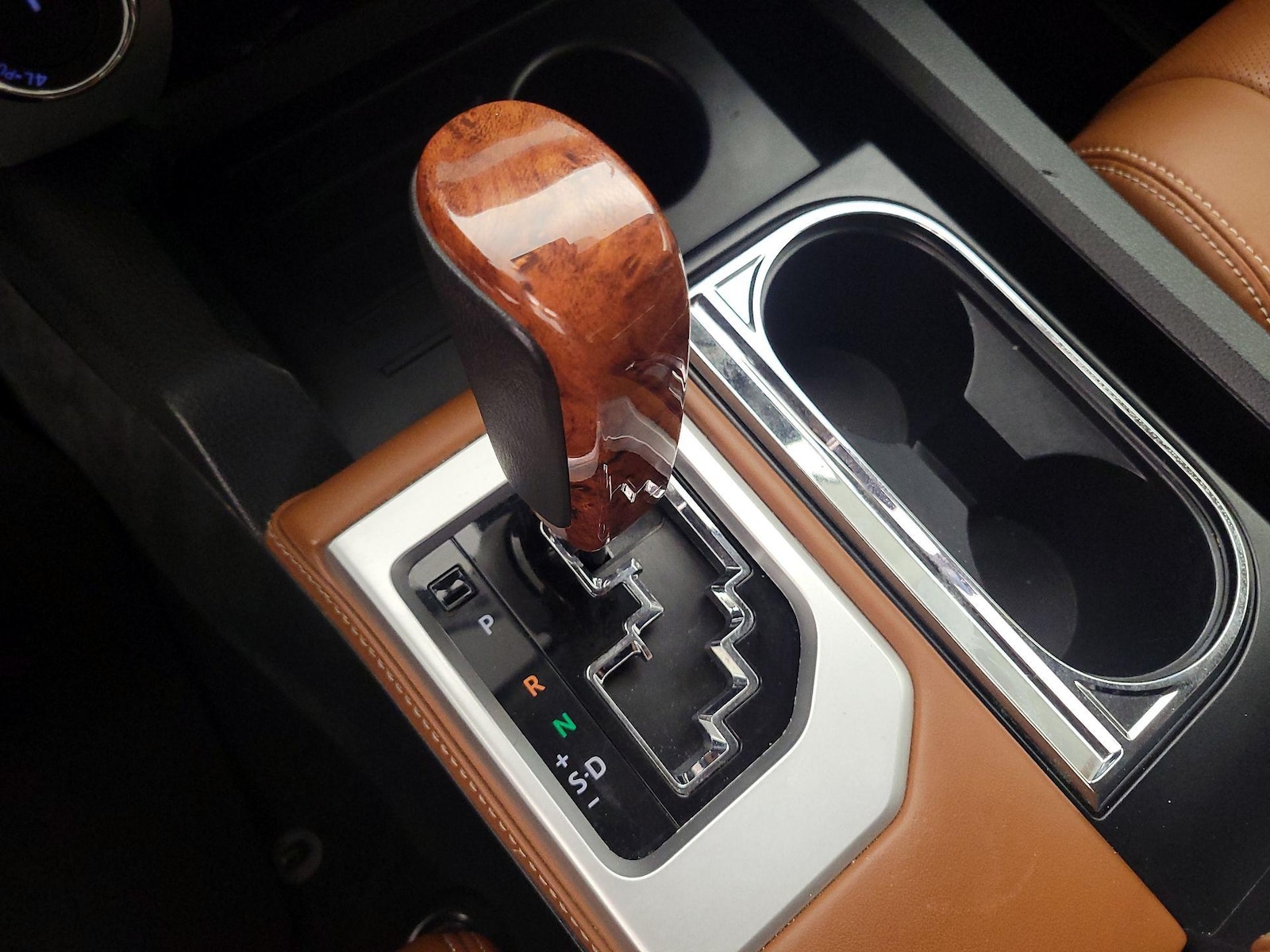 2018 Toyota Tundra Platinum - Photo 16