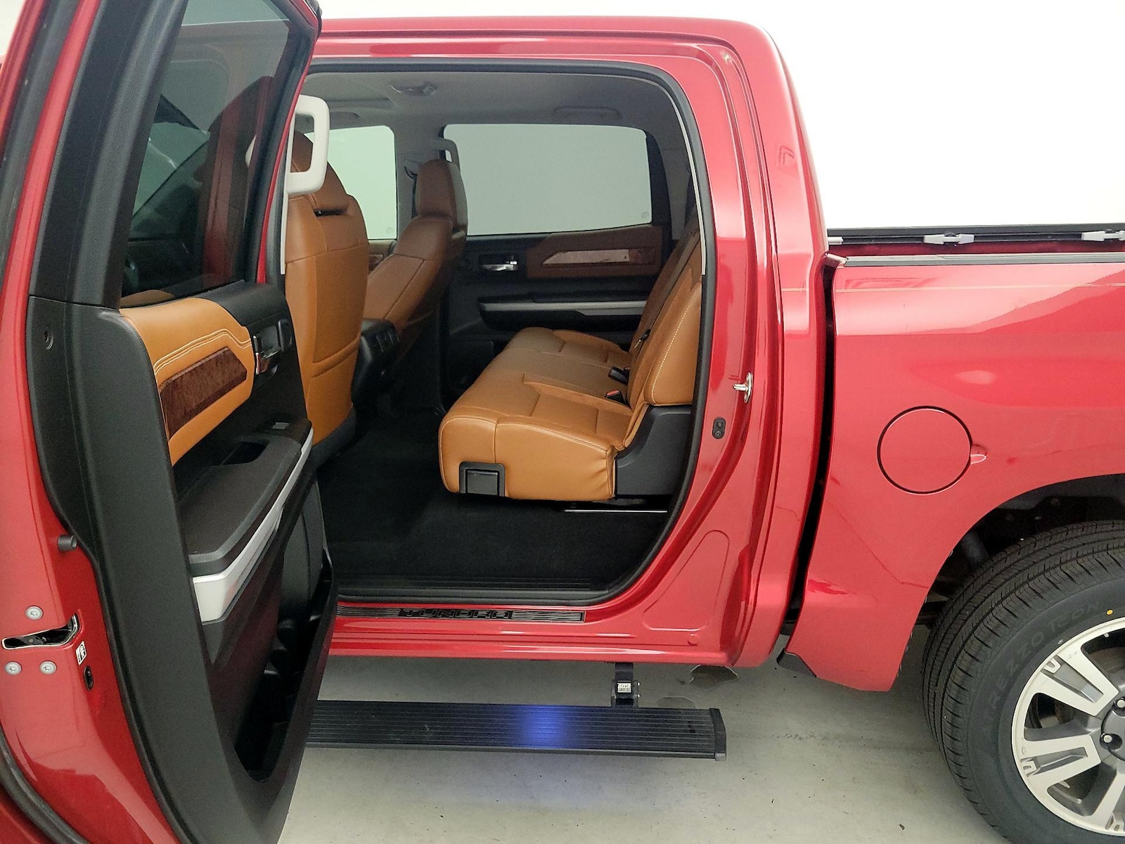 2018 Toyota Tundra Platinum - Photo 18