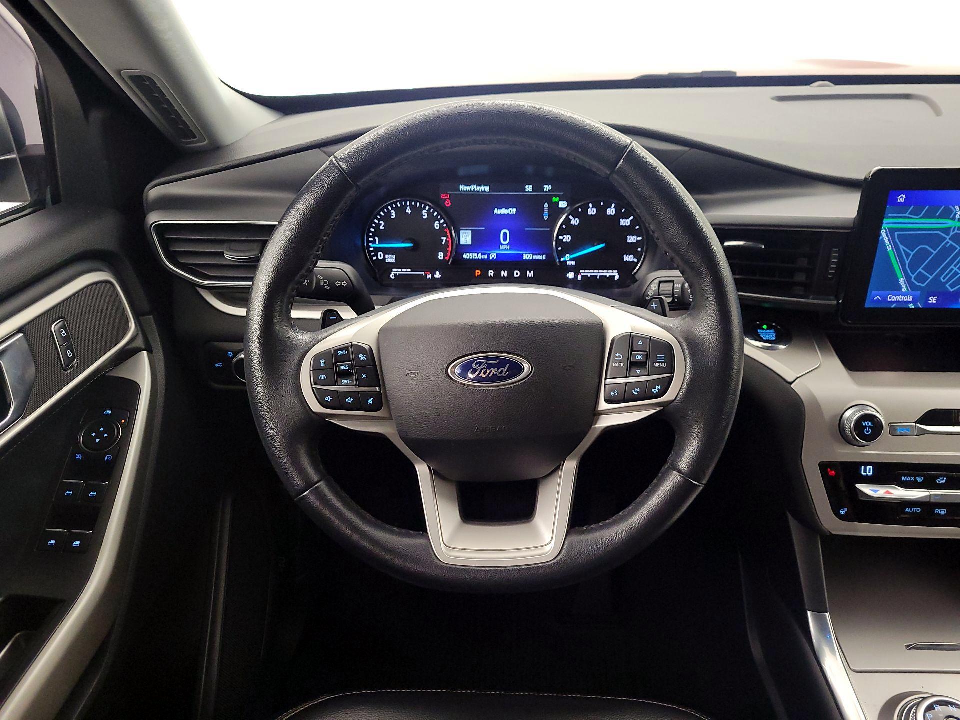 Thumbnail: 2021 Ford Explorer - 10