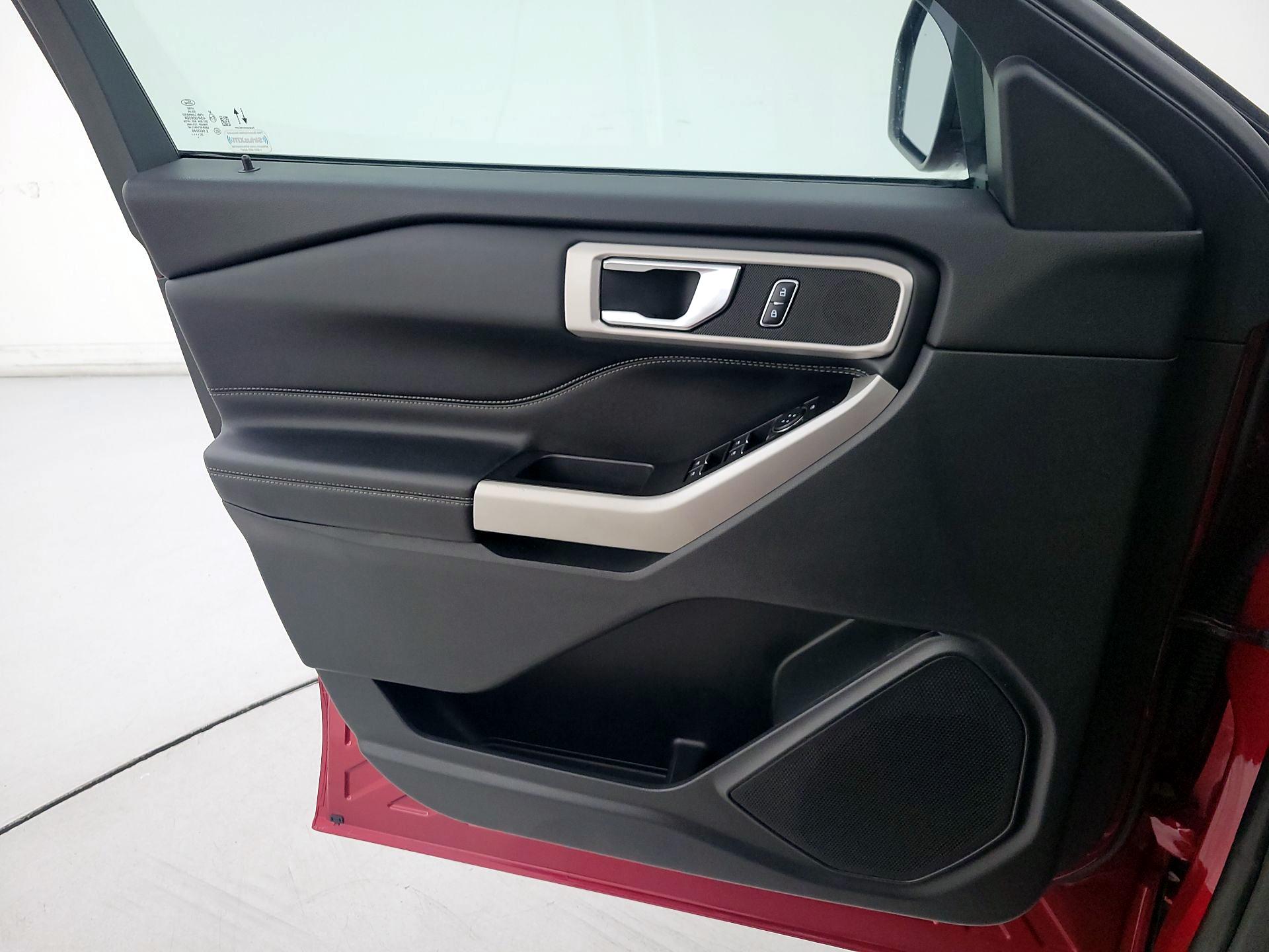 Thumbnail: 2021 Ford Explorer - 12