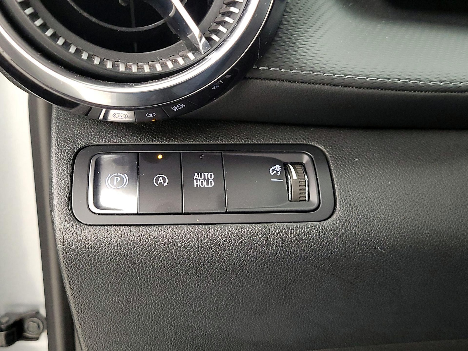 2025 Chevrolet Equinox LT - Photo 14