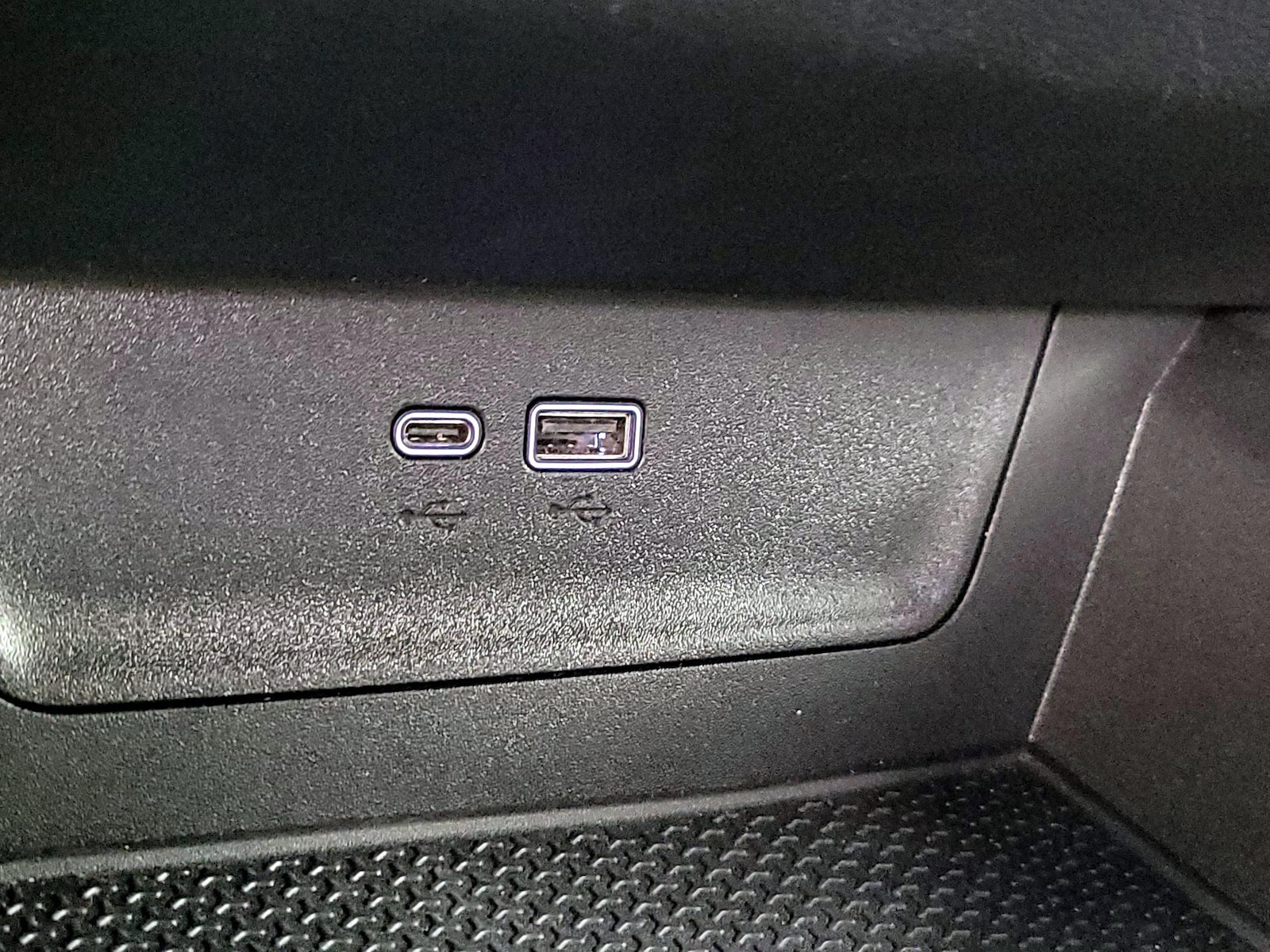 2025 Chevrolet Equinox LT - Photo 19