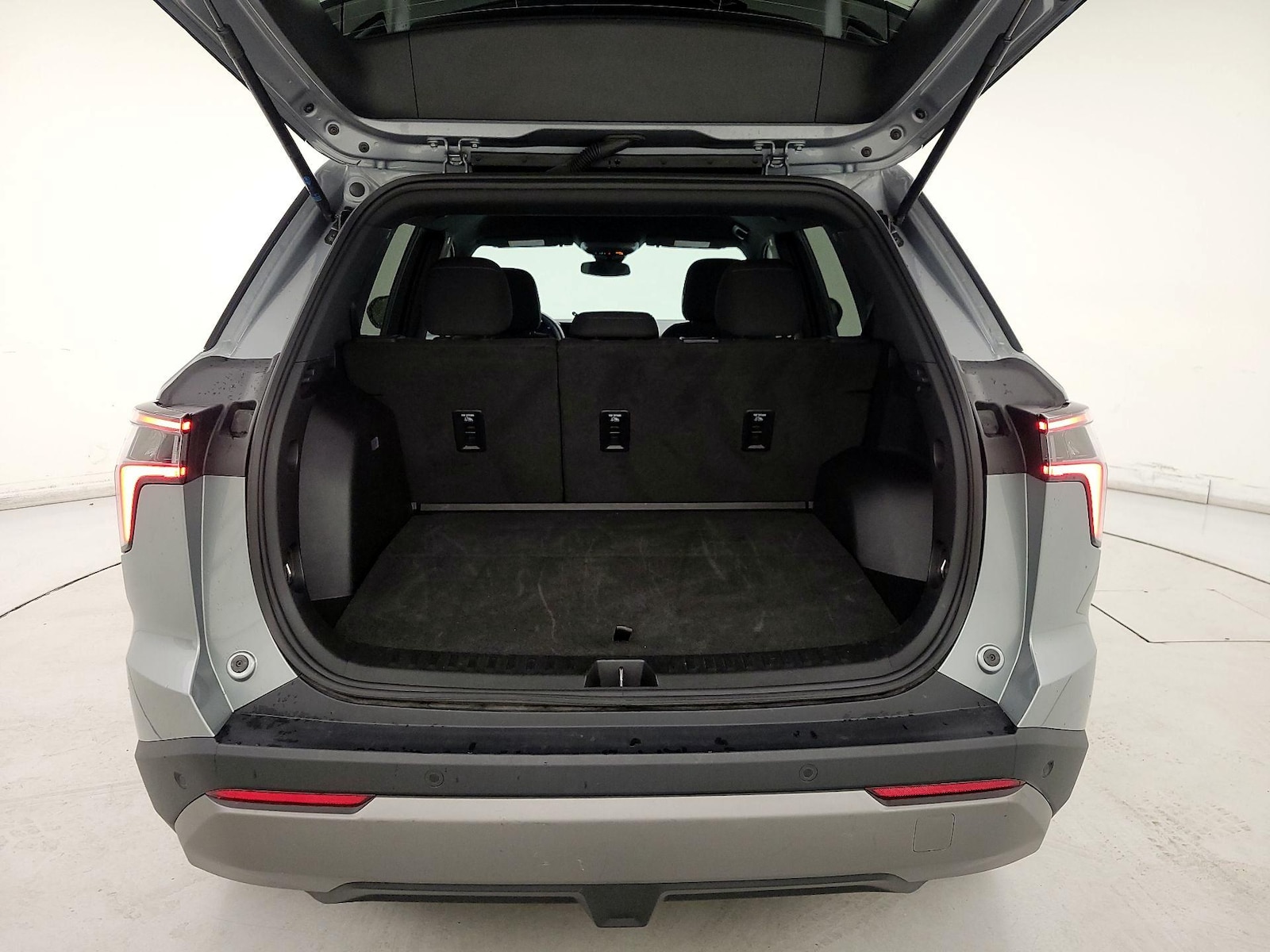 2025 Chevrolet Equinox LT - Photo 21
