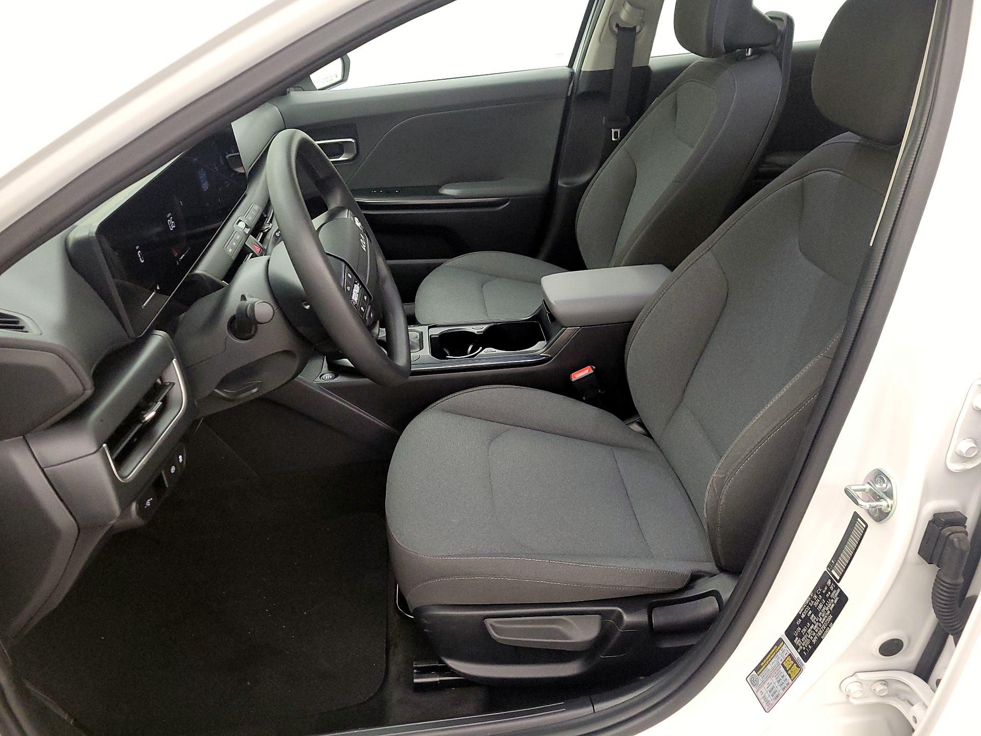 Thumbnail: 2025 Kia K4 - 11