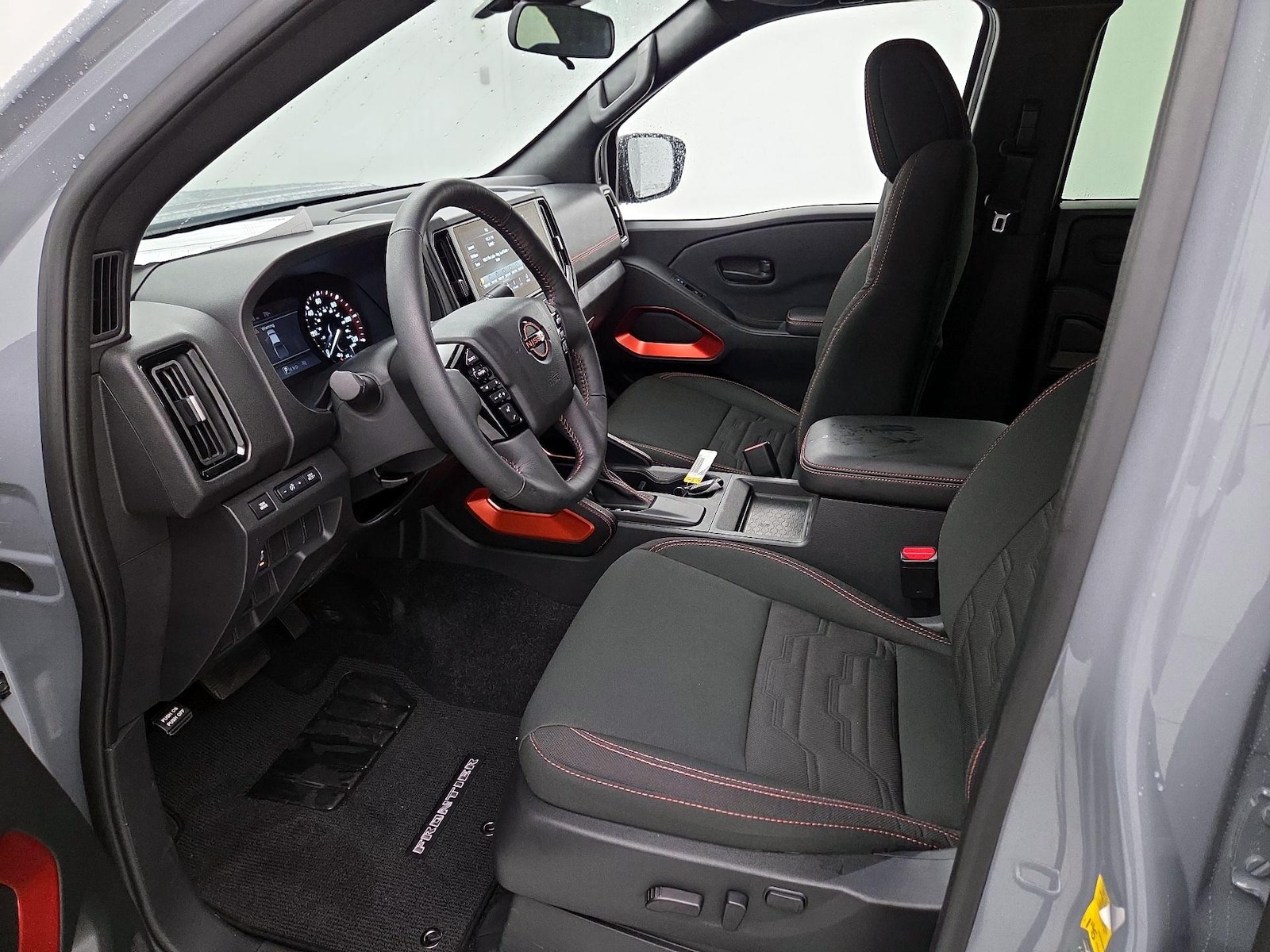 2026 Nissan Frontier PRO-X - Photo 12