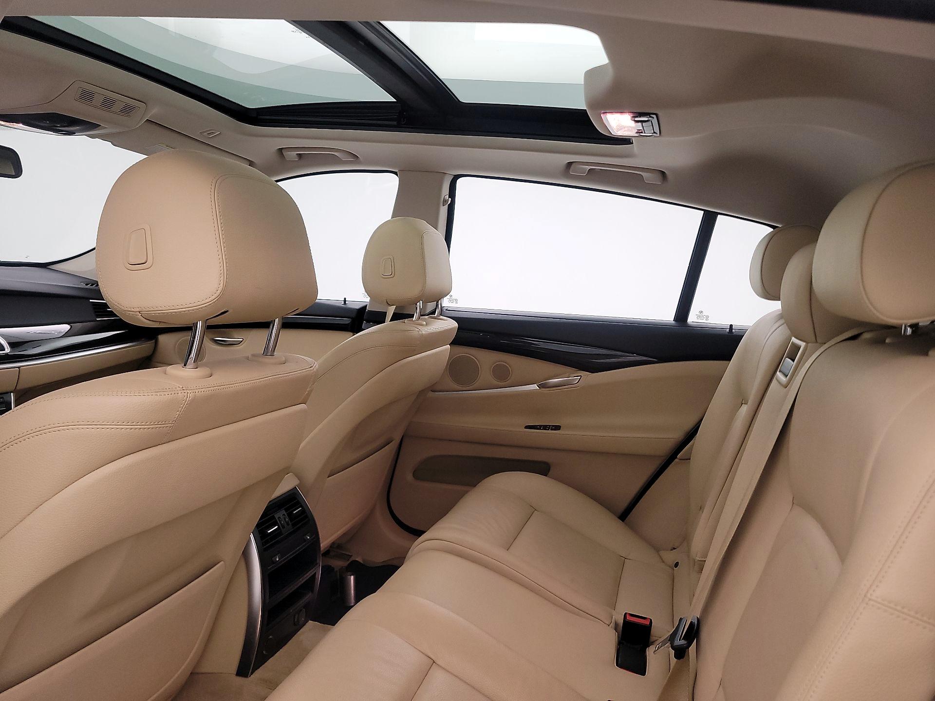 Thumbnail: 2017 BMW 5 Series - 20