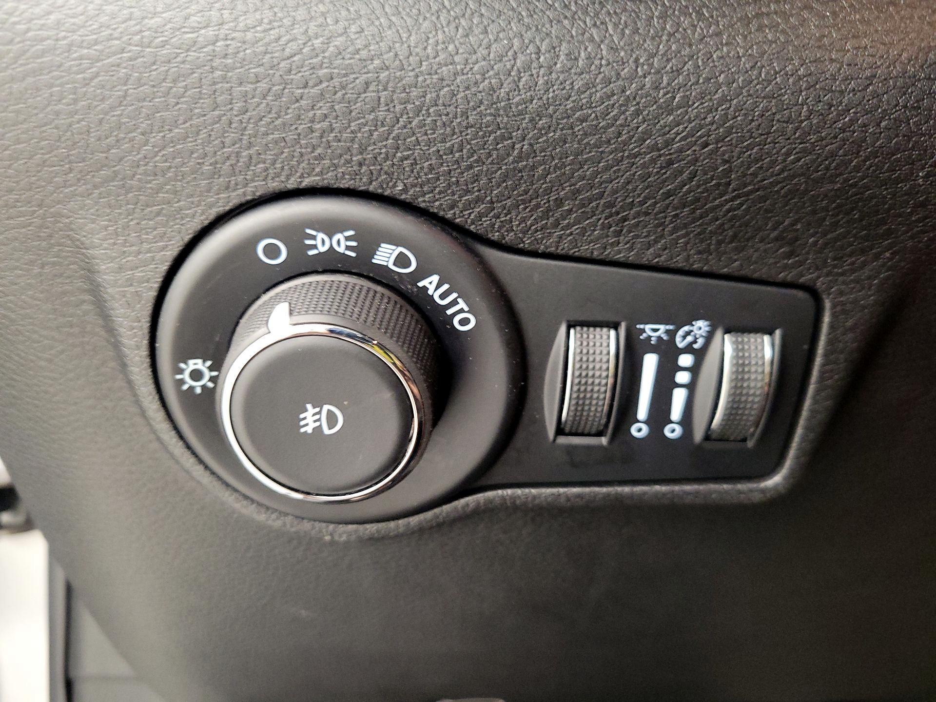 Thumbnail: 2025 Jeep Compass - 13
