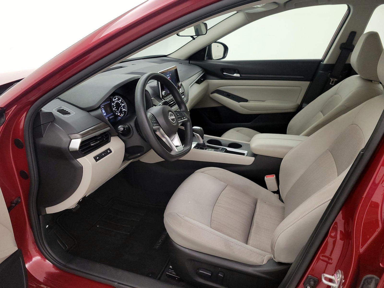 2025 Nissan Altima SV - Photo 12