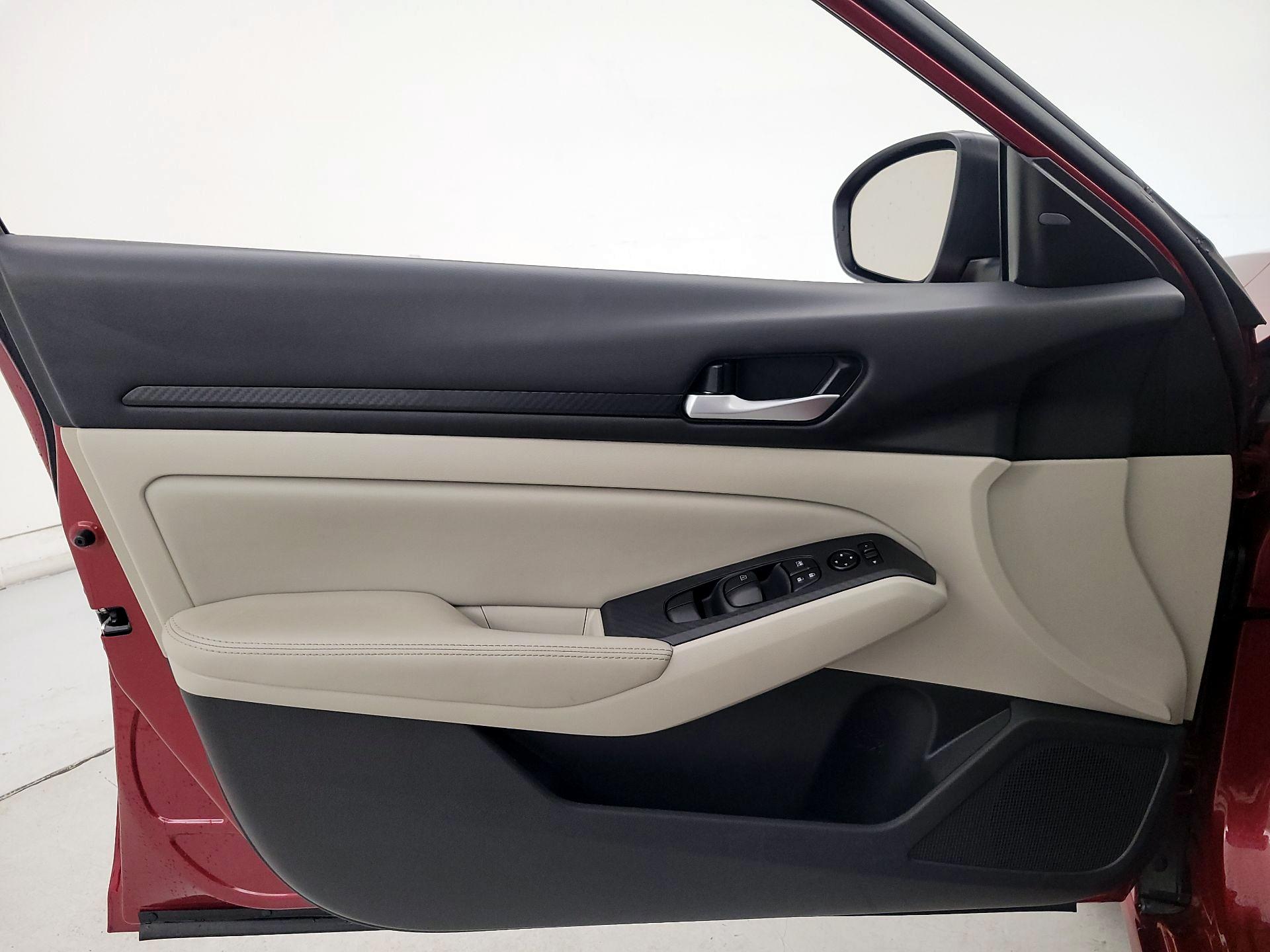 Thumbnail: 2025 Nissan Altima - 12
