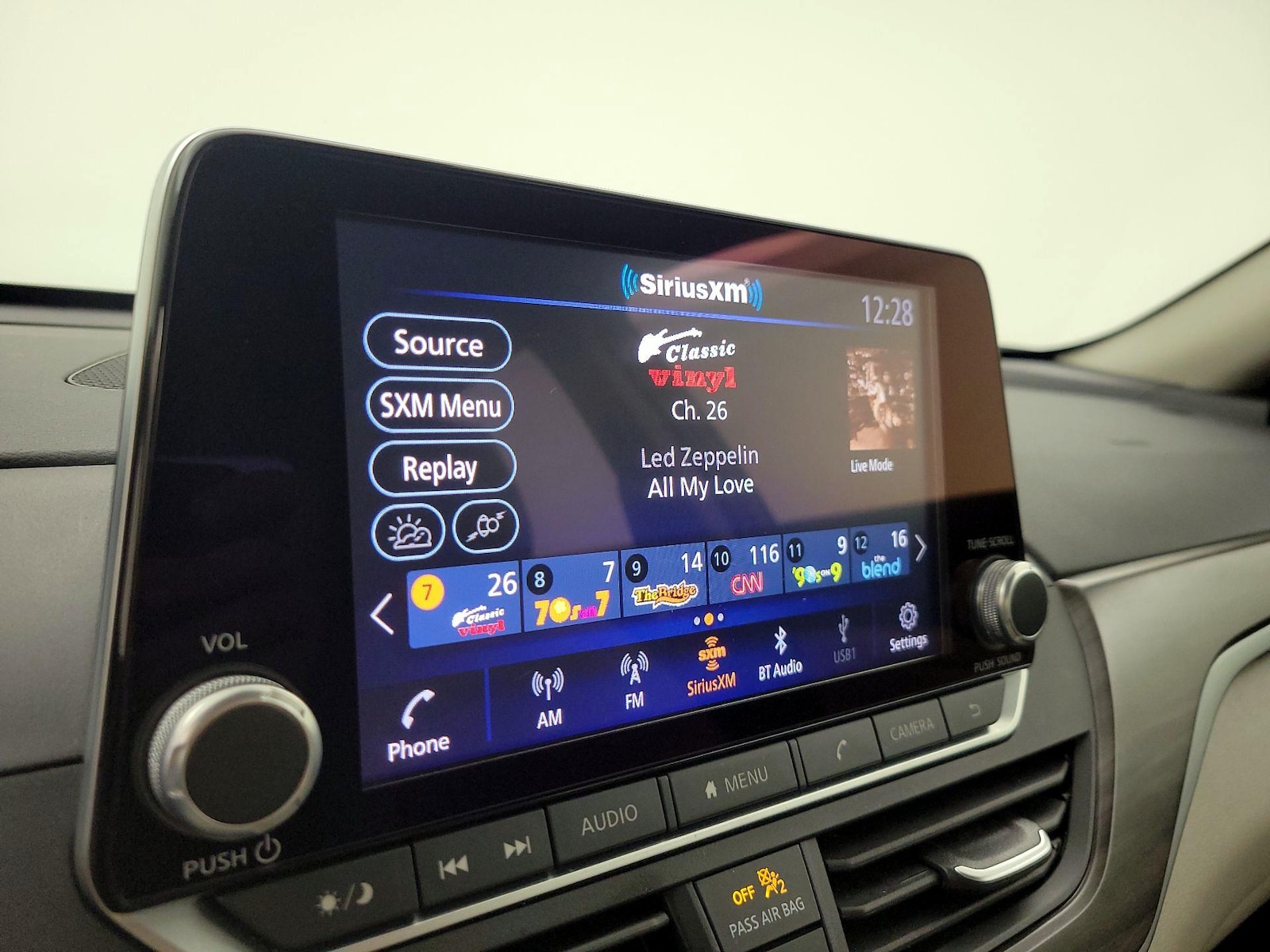 2025 Nissan Altima SV - Photo 16