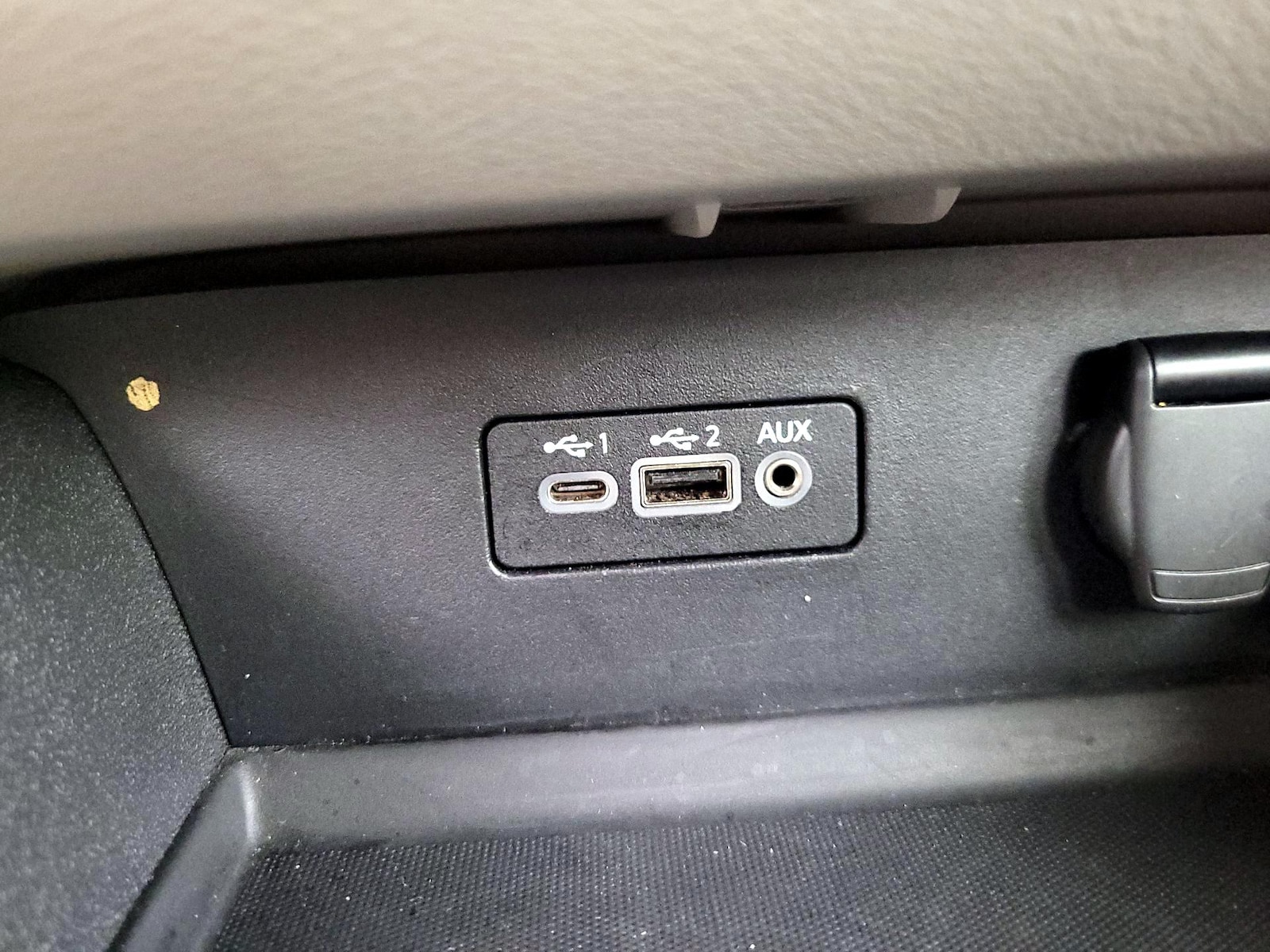 2025 Nissan Altima SV - Photo 19