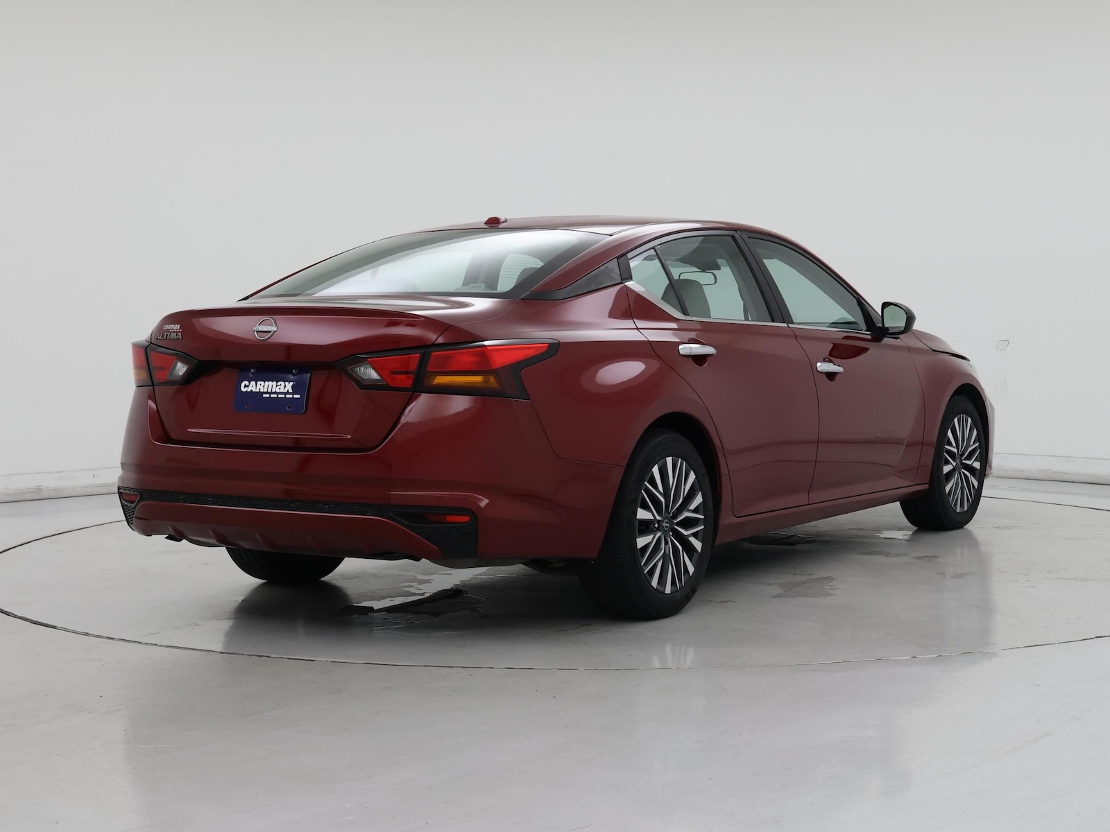 2025 Nissan Altima SV - Photo 9