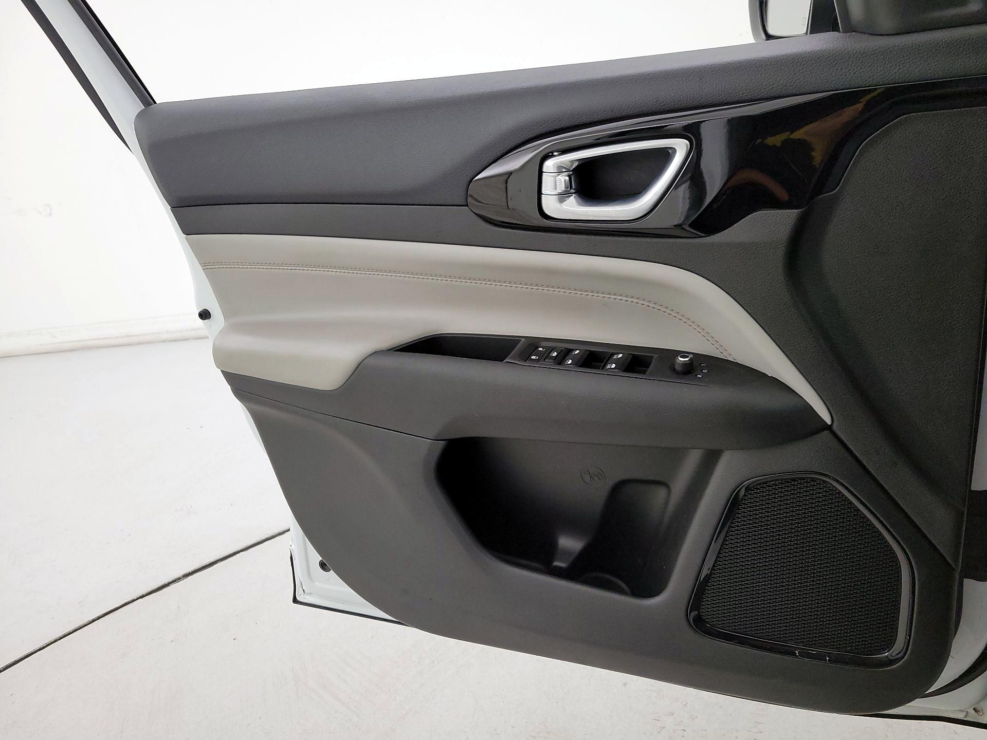 Thumbnail: 2025 Jeep Compass - 12