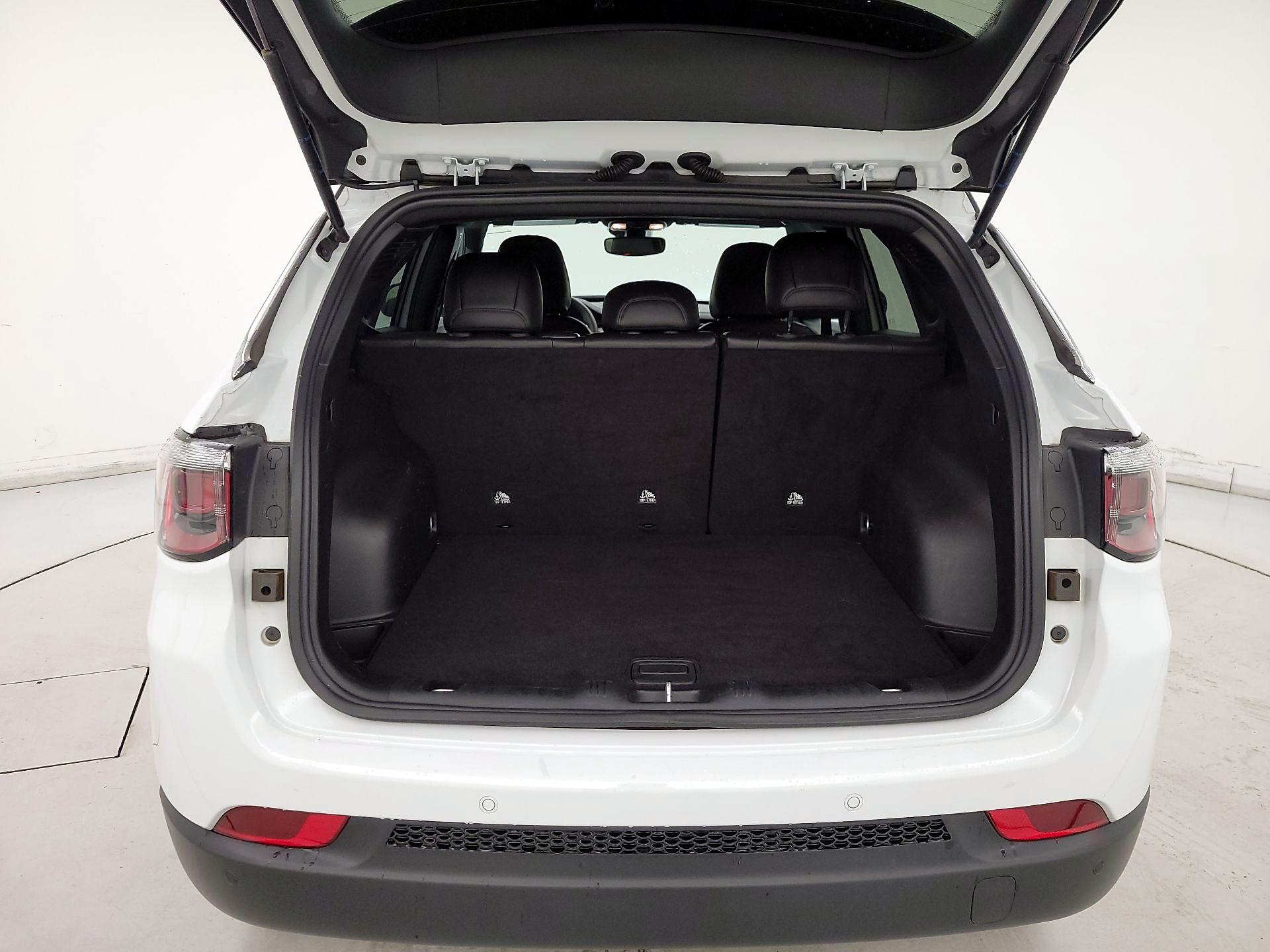Thumbnail: 2025 Jeep Compass - 20