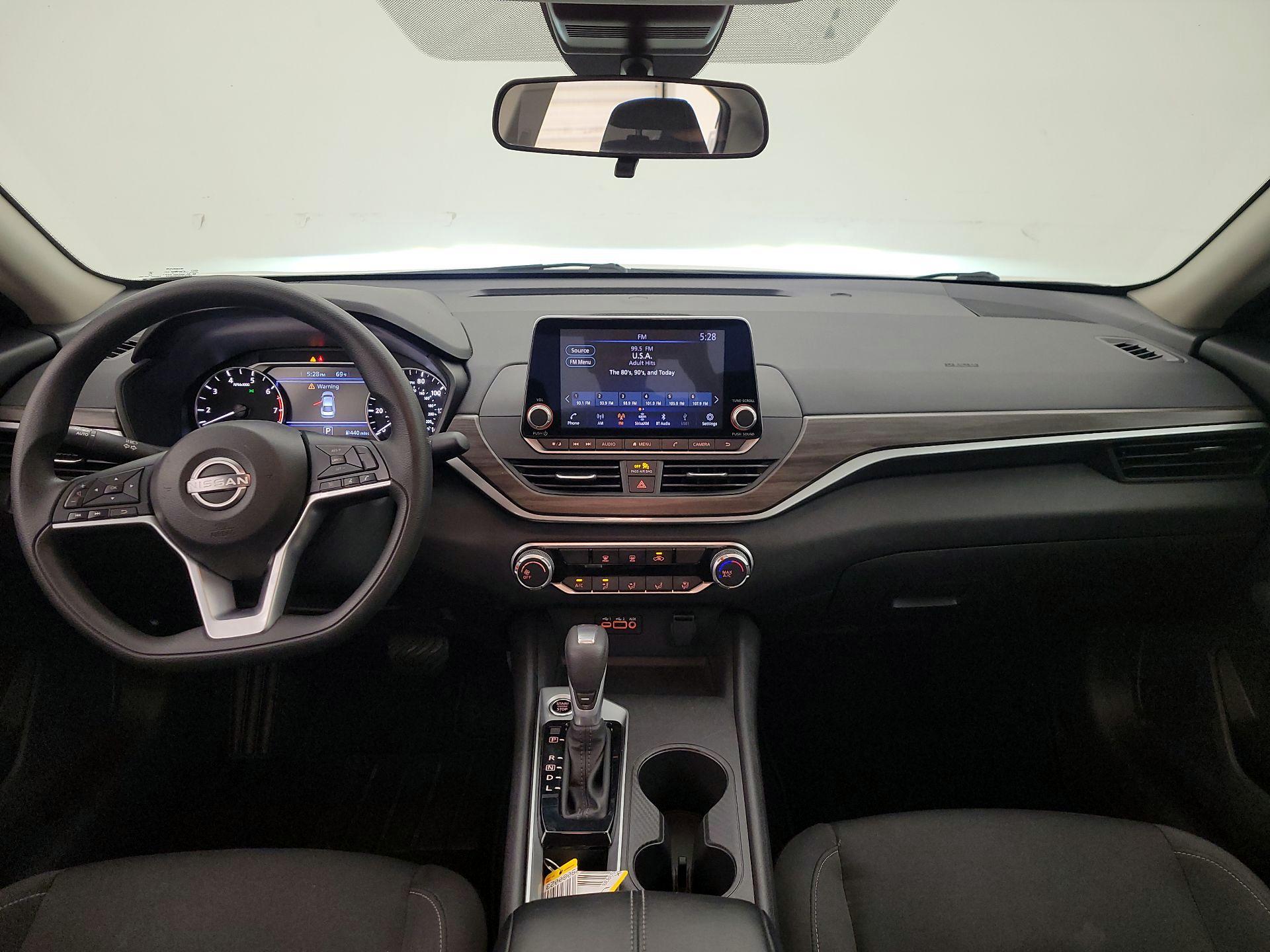 Thumbnail: 2025 Nissan Altima - 9