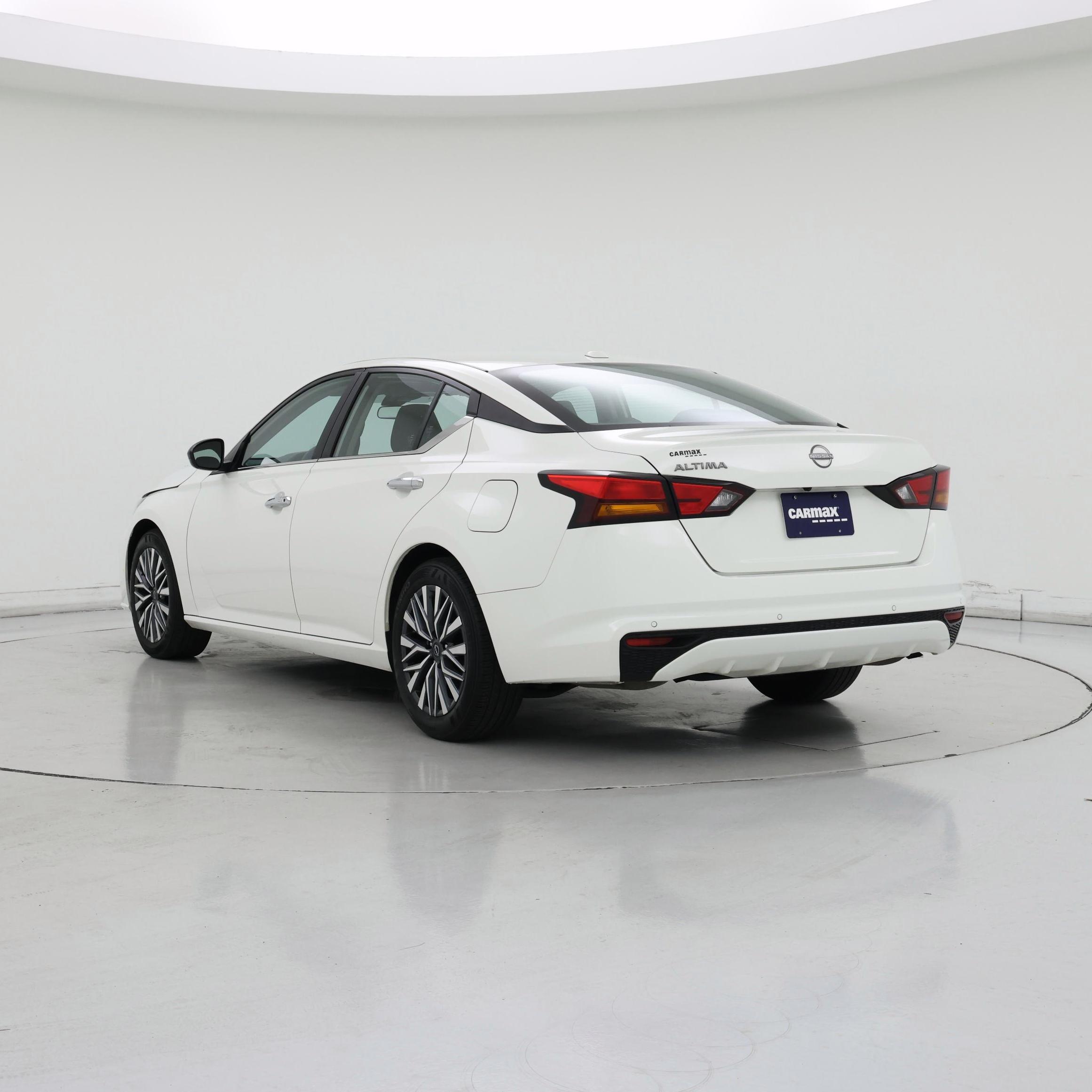 Thumbnail: 2025 Nissan Altima - 2