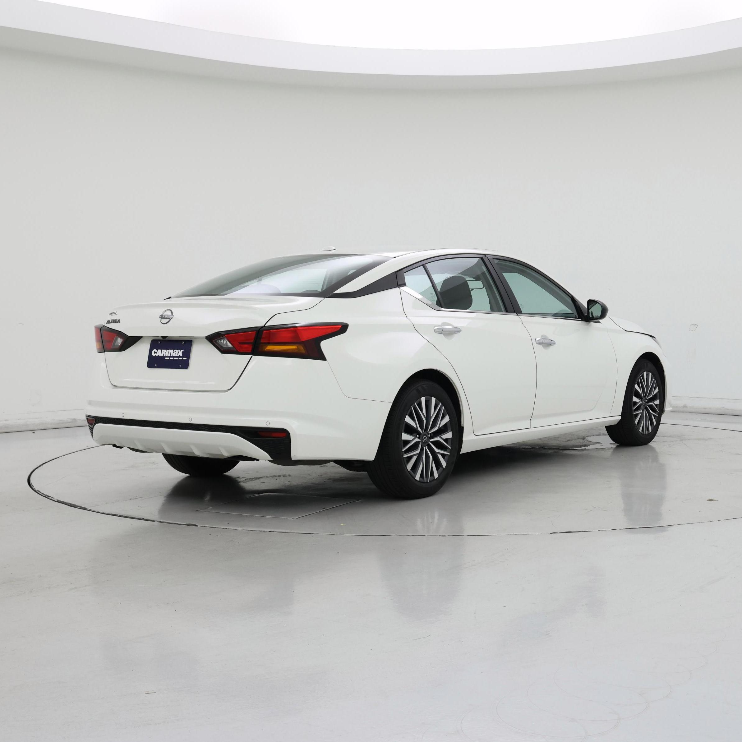 Thumbnail: 2025 Nissan Altima - 8