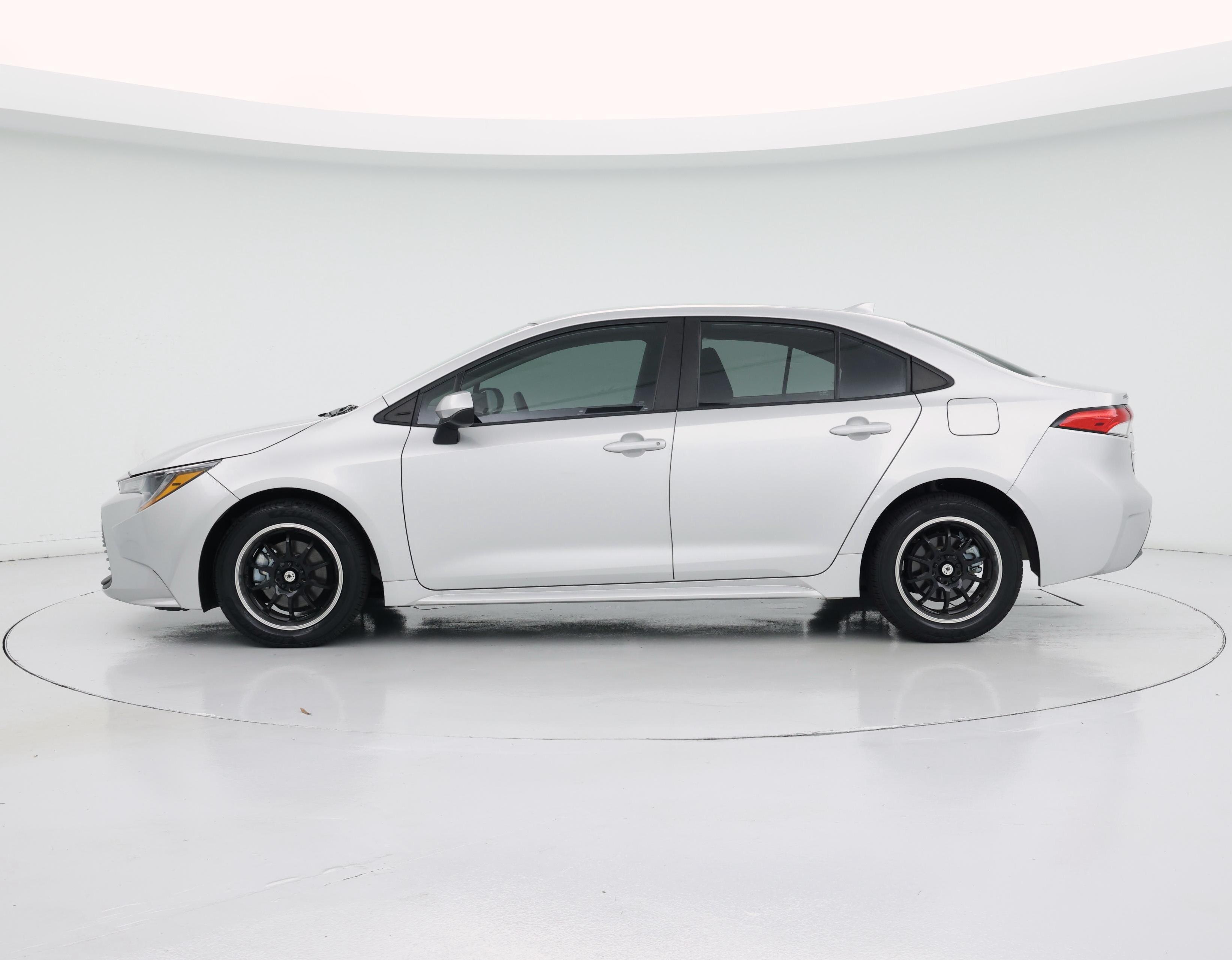 Thumbnail: 2023 Toyota Corolla - 3