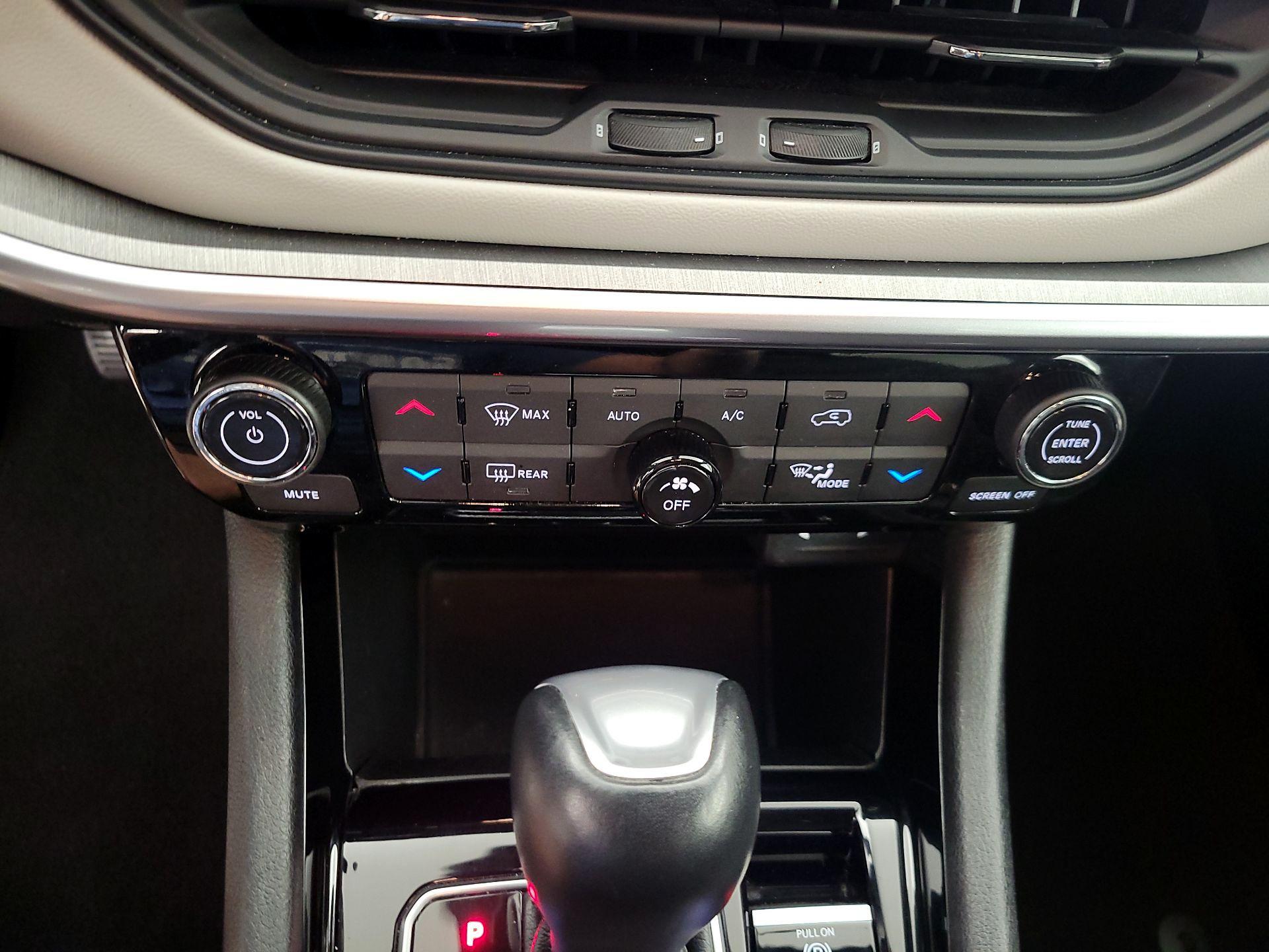 Thumbnail: 2025 Jeep Compass - 16