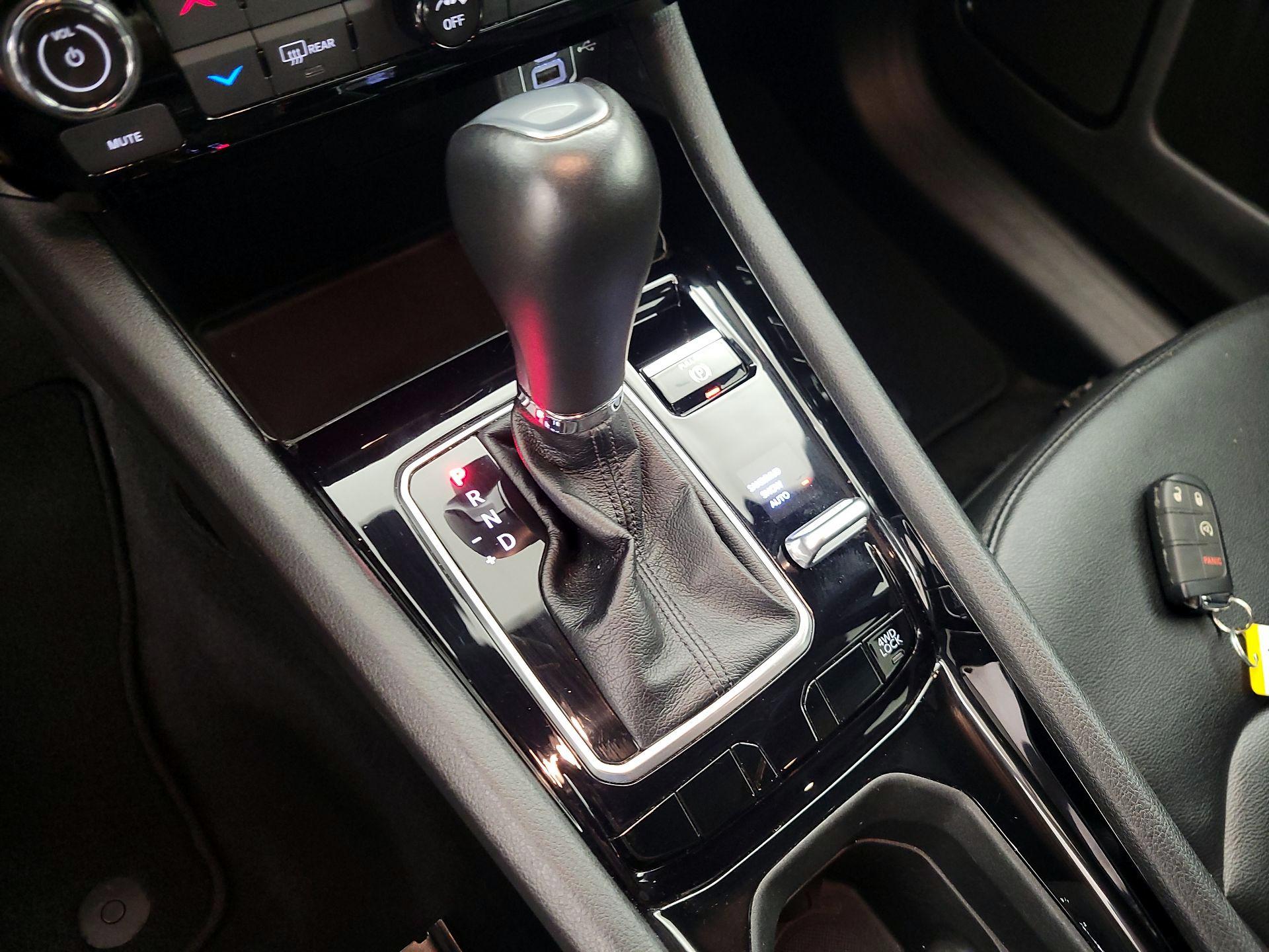 Thumbnail: 2025 Jeep Compass - 17
