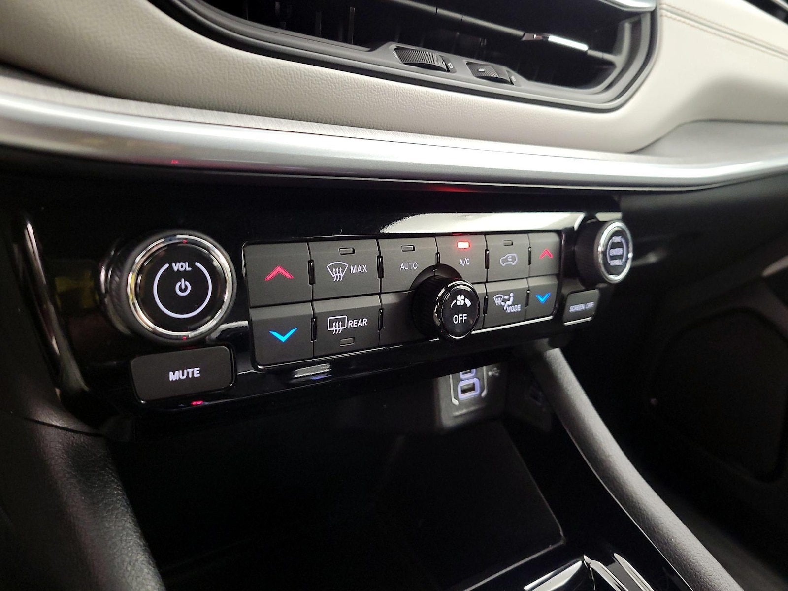 2025 Jeep Compass Limited - Photo 17