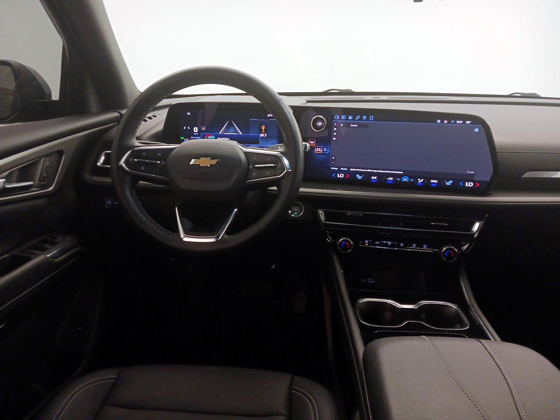 Thumbnail: 2026 Chevrolet Traverse - 10