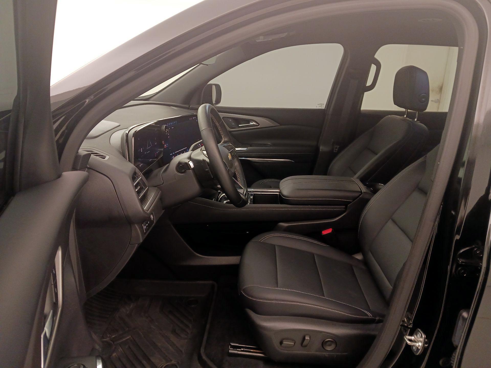 Thumbnail: 2026 Chevrolet Traverse - 11