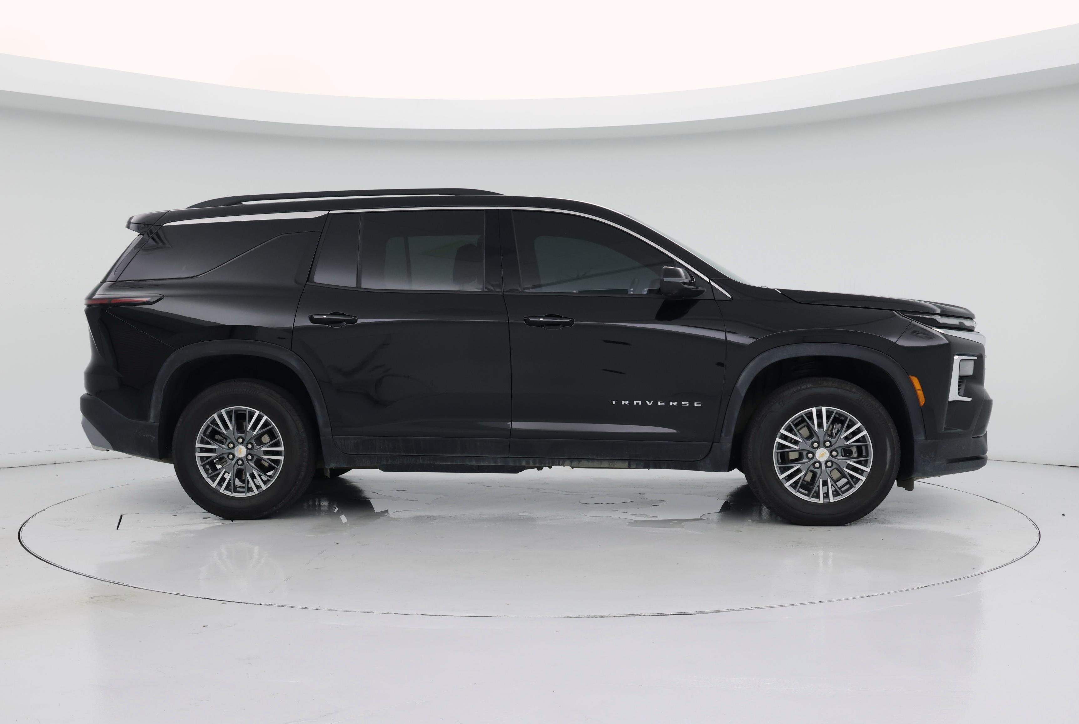 Thumbnail: 2026 Chevrolet Traverse - 7