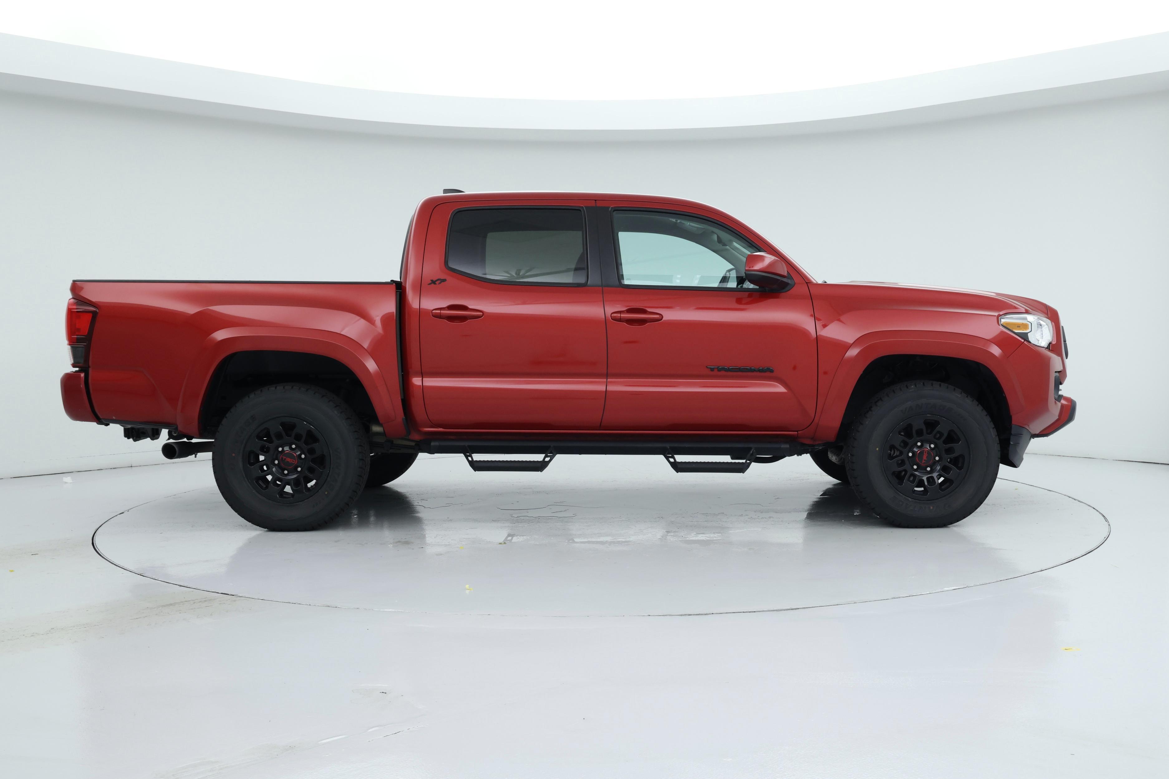 Thumbnail: 2022 Toyota Tacoma - 7
