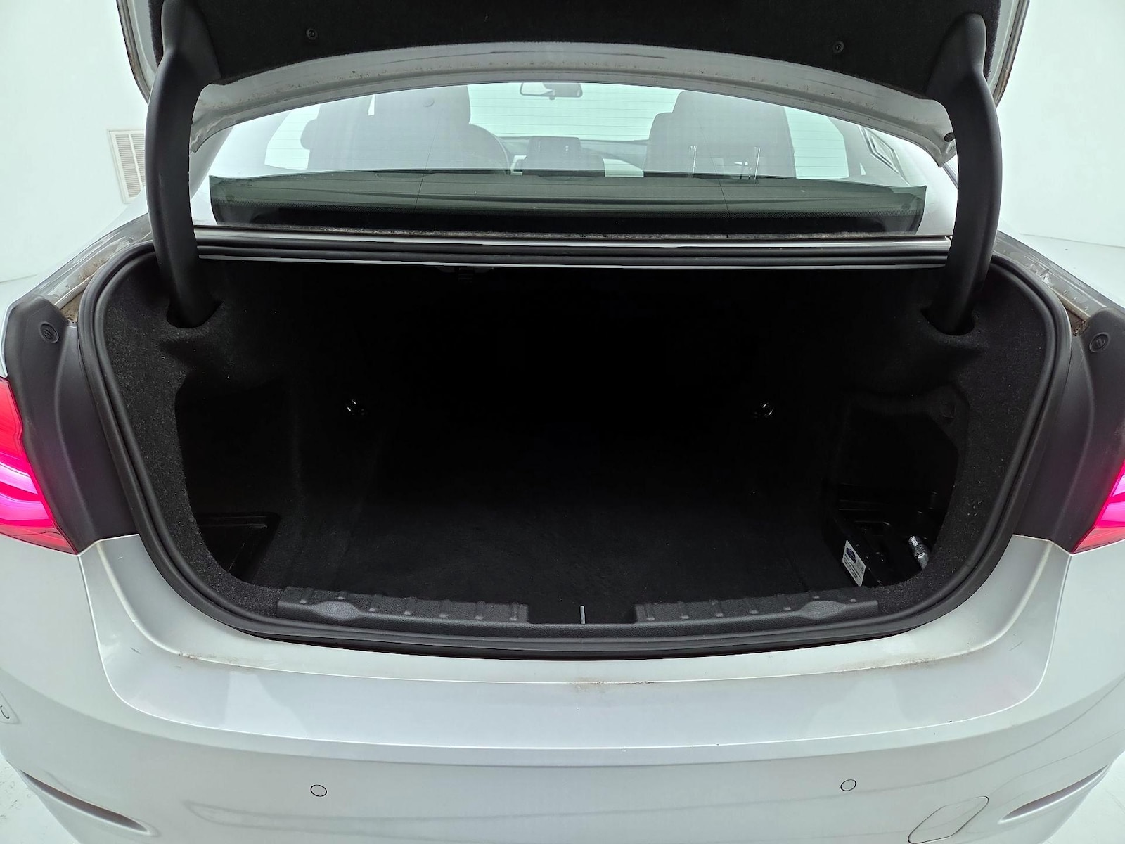 2017 BMW 3 Series 320i - Photo 22