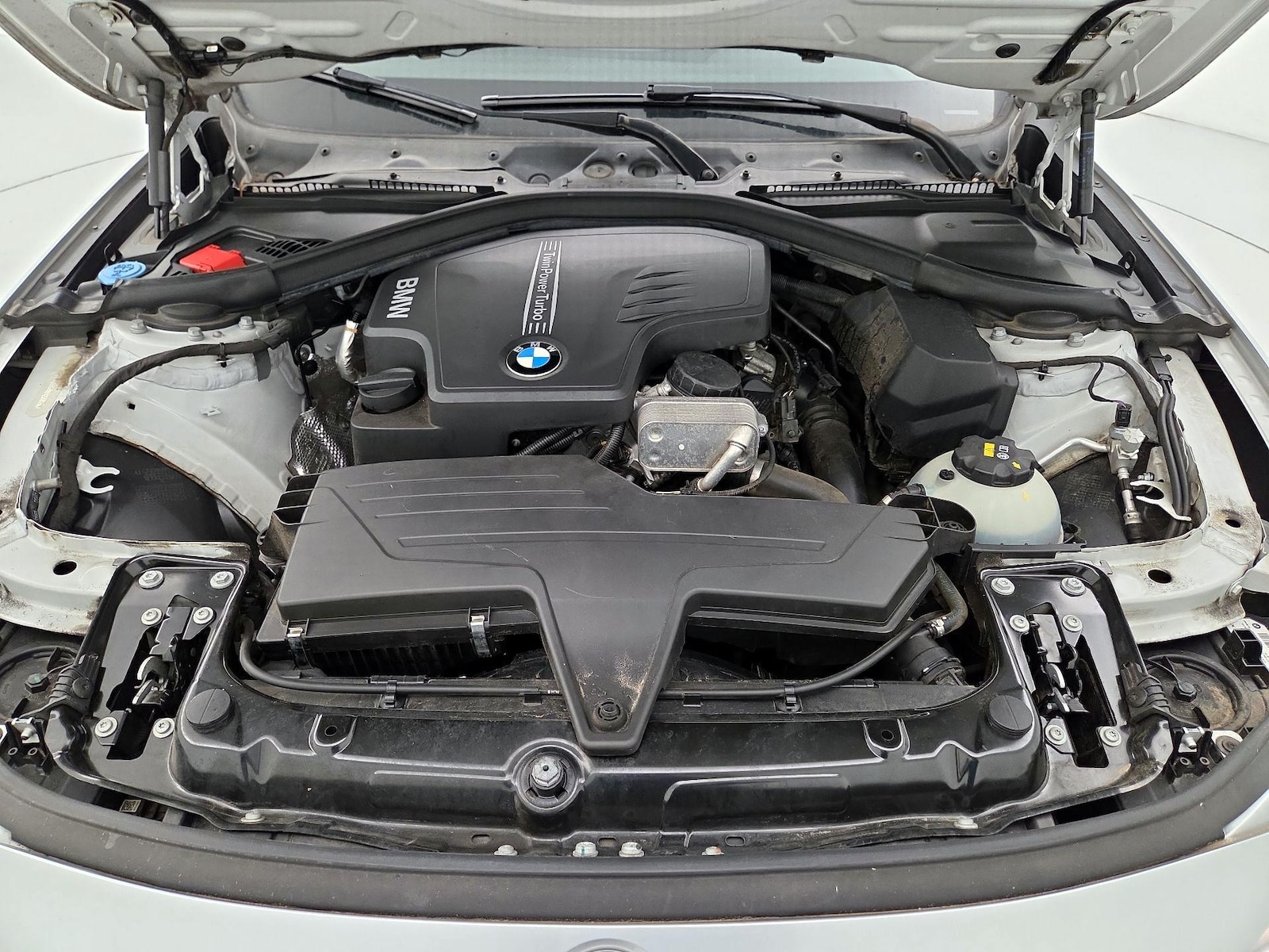 2017 BMW 3 Series 320i - Photo 23