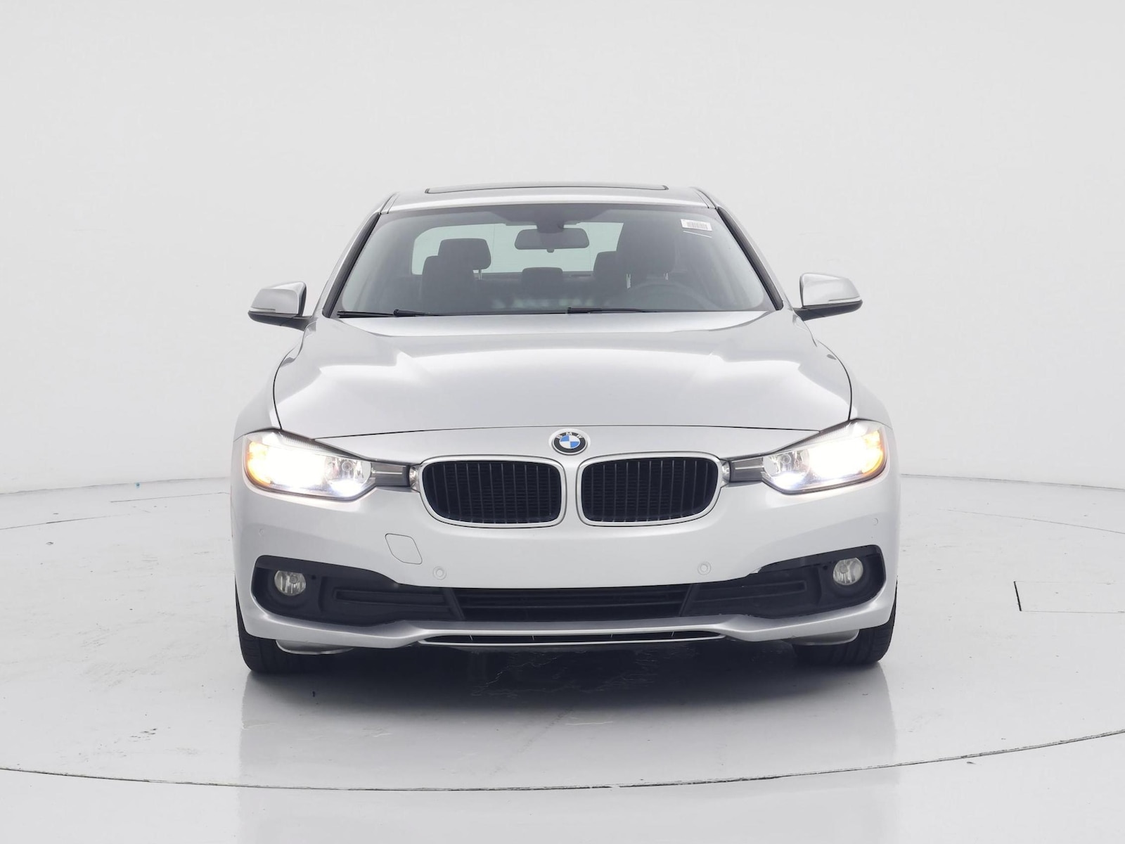 2017 BMW 3 Series 320i - Photo 6