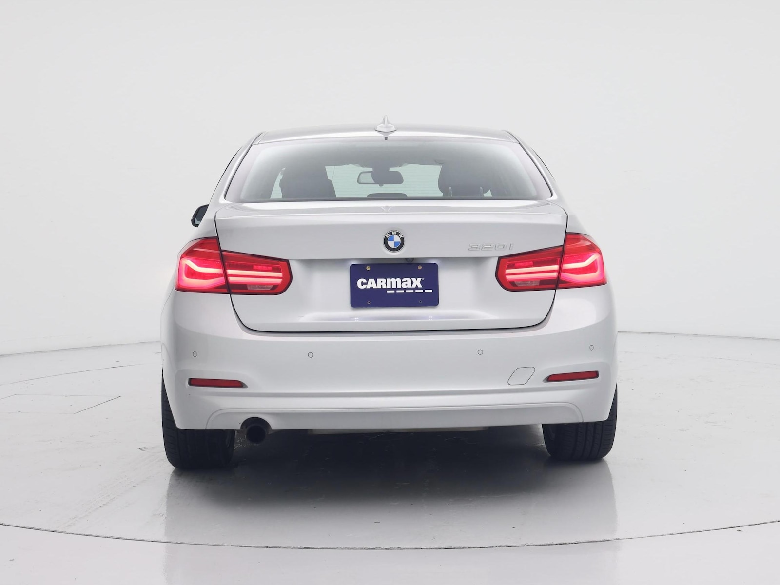 2017 BMW 3 Series 320i - Photo 7