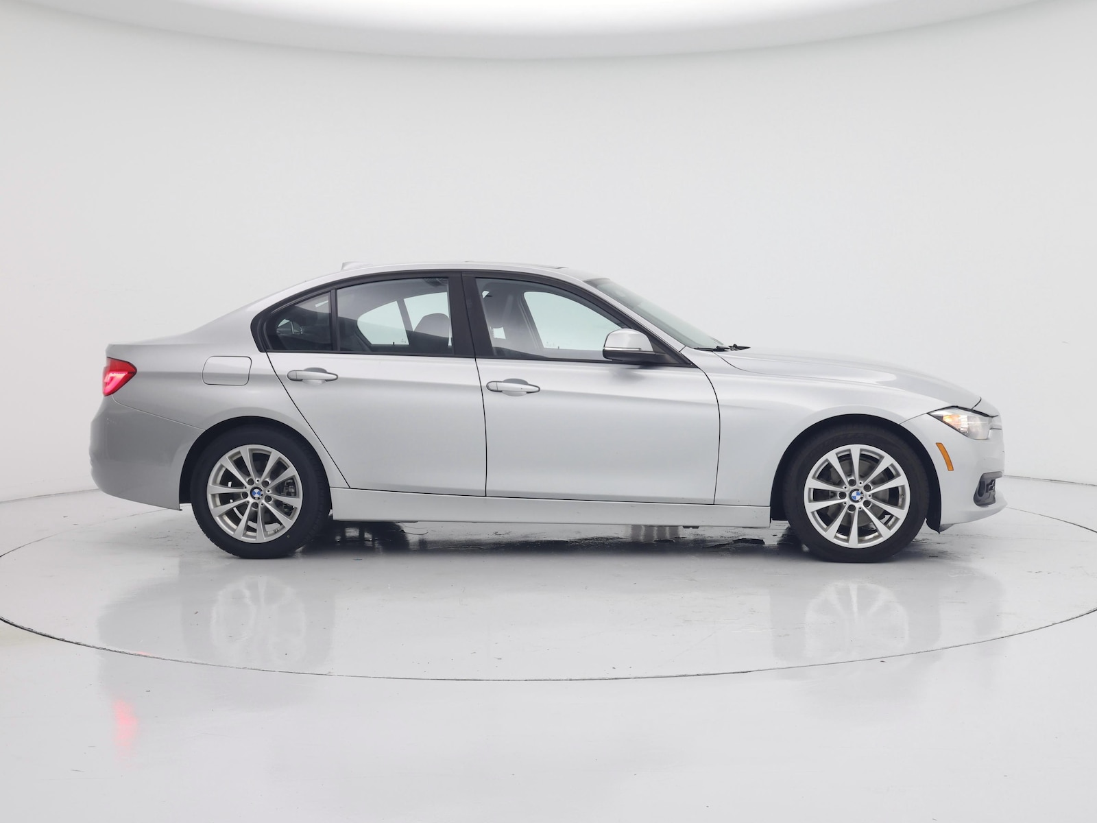 2017 BMW 3 Series 320i - Photo 8