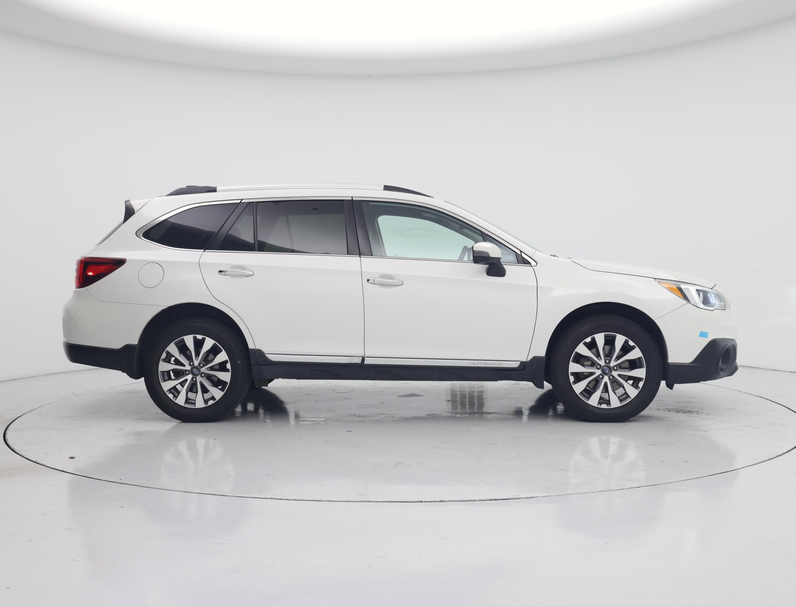 Thumbnail: 2017 Subaru Outback - 7